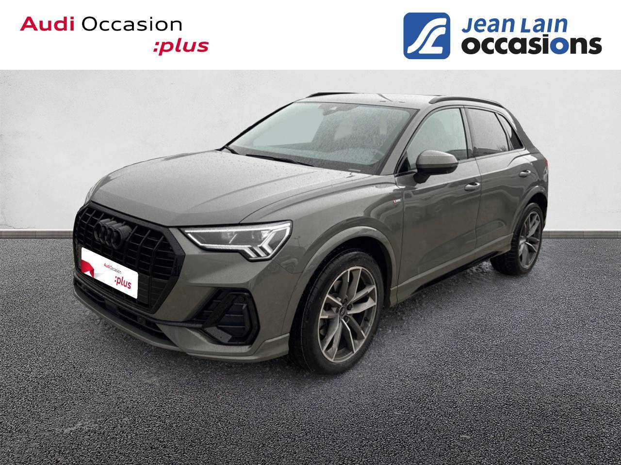 Vente en ligne AUDI Q3 Q3 35 TFSI 150 ch S tronic 7 Black Edition de 2024 au prix de 41 290 €