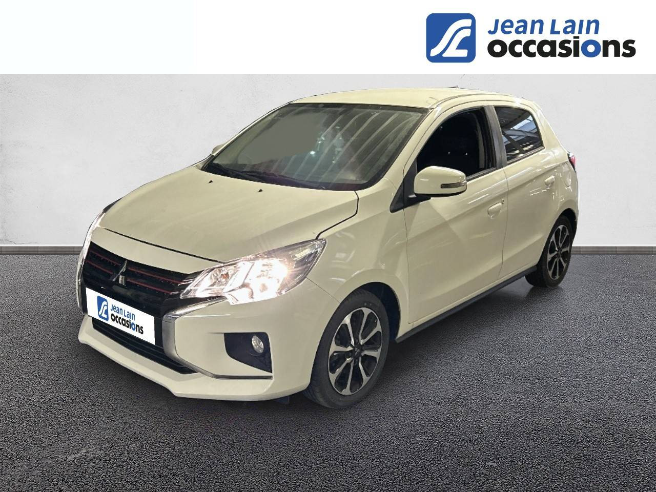 Vente en ligne MITSUBISHI SPACE STAR Space Star 1.2 MIVEC 71 CVT AS&G de 2023 au prix de 13 690 €