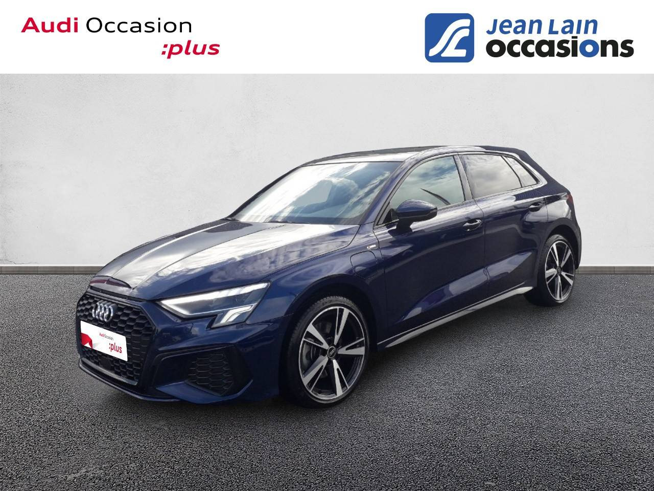 Vente en ligne AUDI A3 SPORTBACK A3 Sportback 40 TFSIe 204 S tronic 6 S Line de 2021 au prix de 31 490 €