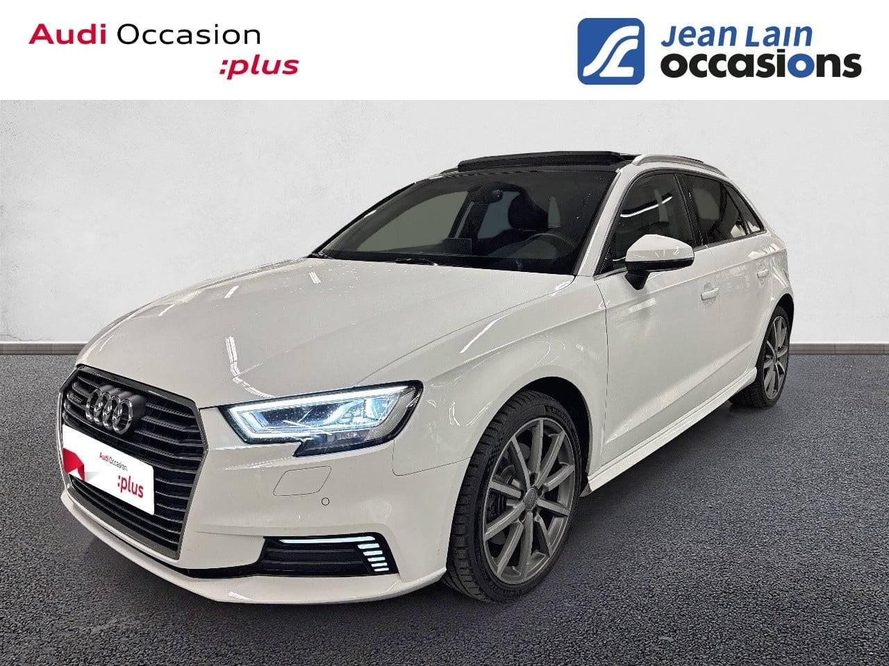 Vente en ligne AUDI A3 SPORTBACK A3 Sportback 1.4 TFSI e-tron 204 S tronic 6 Design Luxe de 2020 au prix de 23 990 €