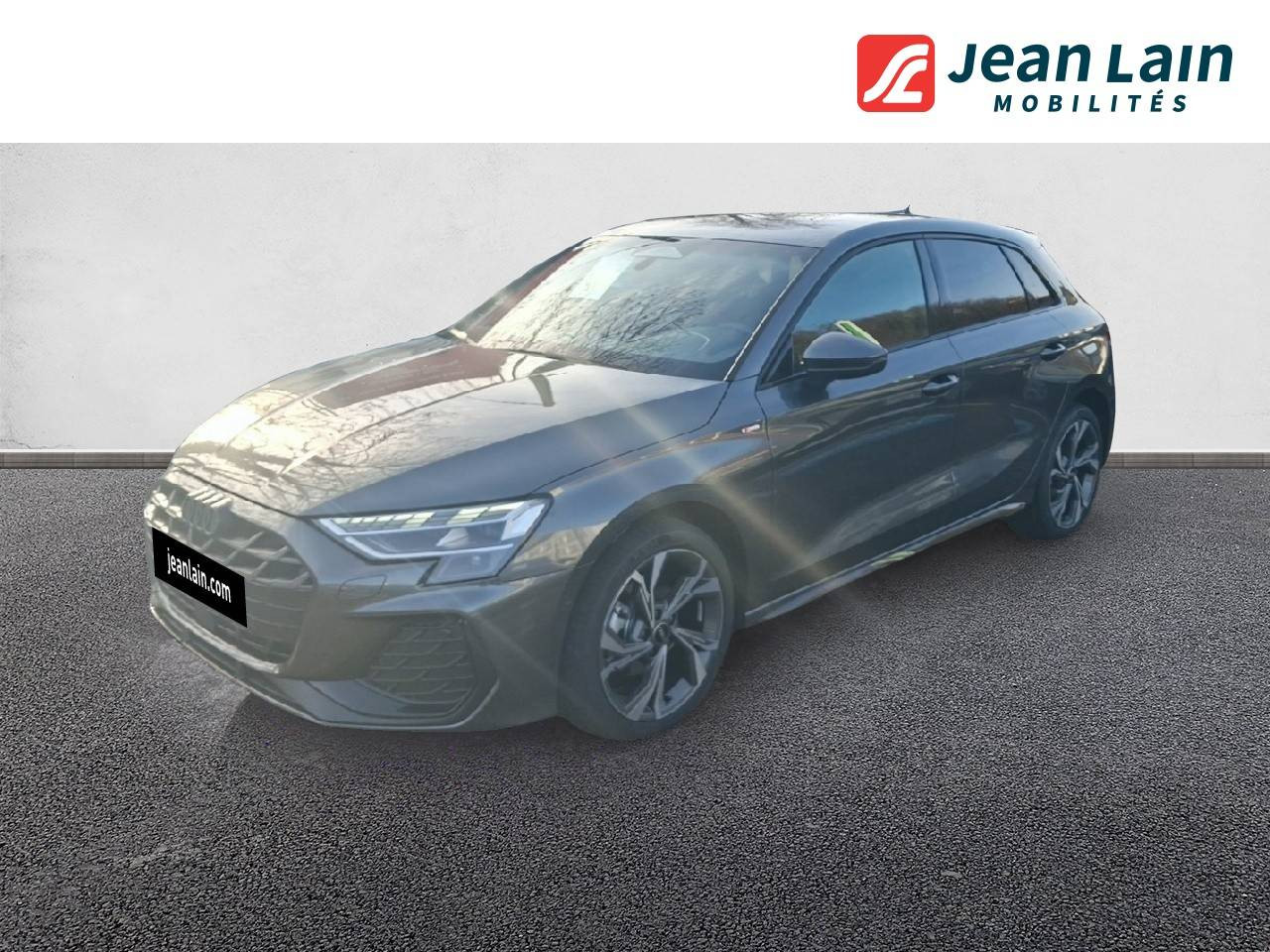 Vente en ligne AUDI A3 SPORTBACK A3 Sportback TDI 150 S tronic 7 S line de 2025 au prix de 42 300 €