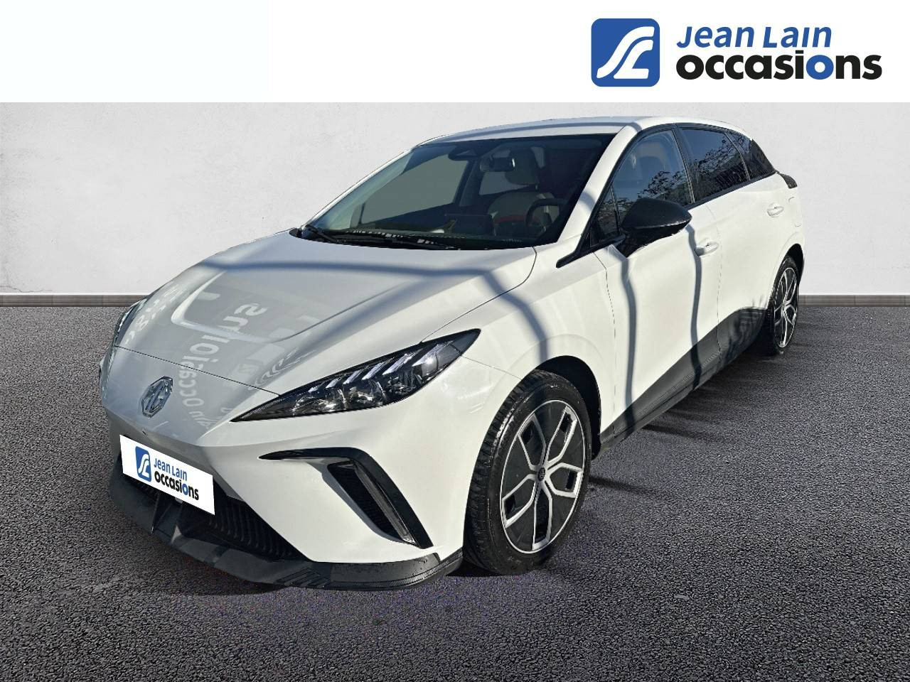 Vente en ligne MG MG4 MG4 Electric 64kWh - 150 kW 2WD Luxury de 2023 au prix de 22 990 €