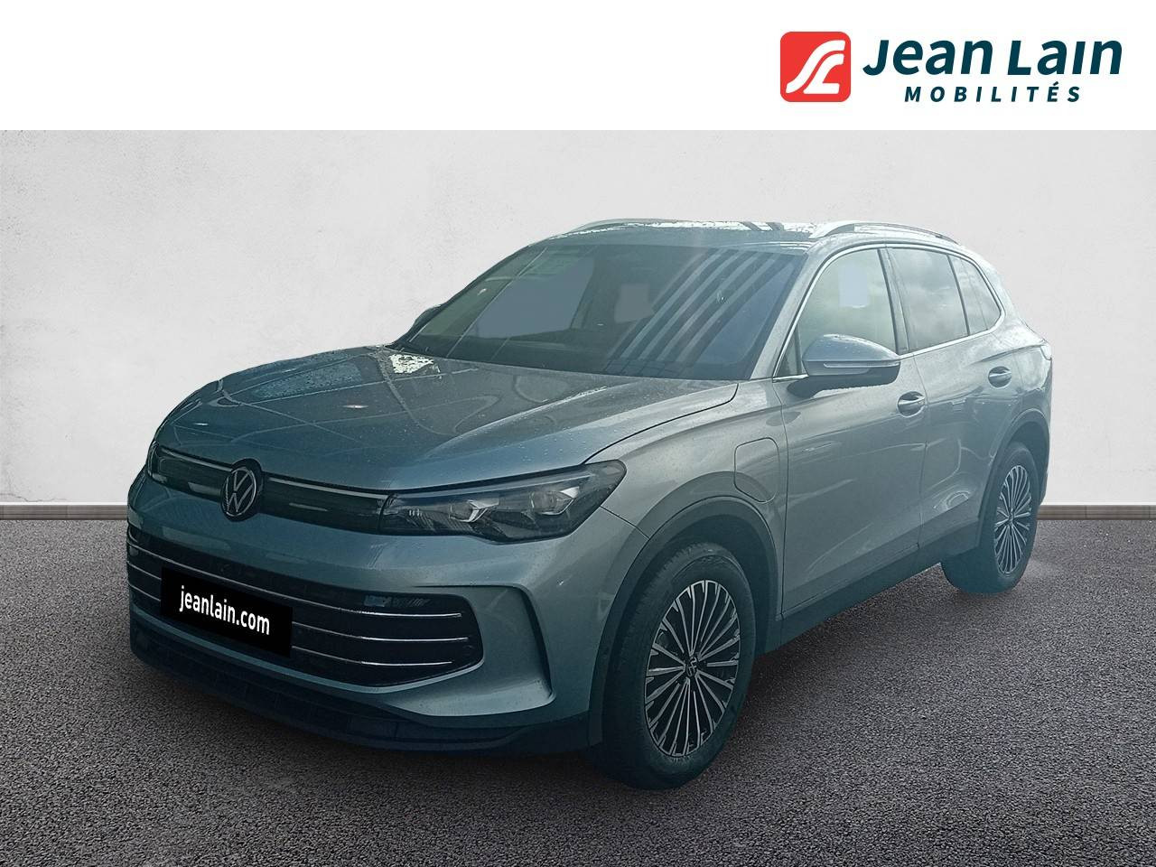 Vente en ligne VOLKSWAGEN TIGUAN Tiguan 1.5 eHybrid 204ch DSG6 Elegance de 2025 au prix de 55 940 €