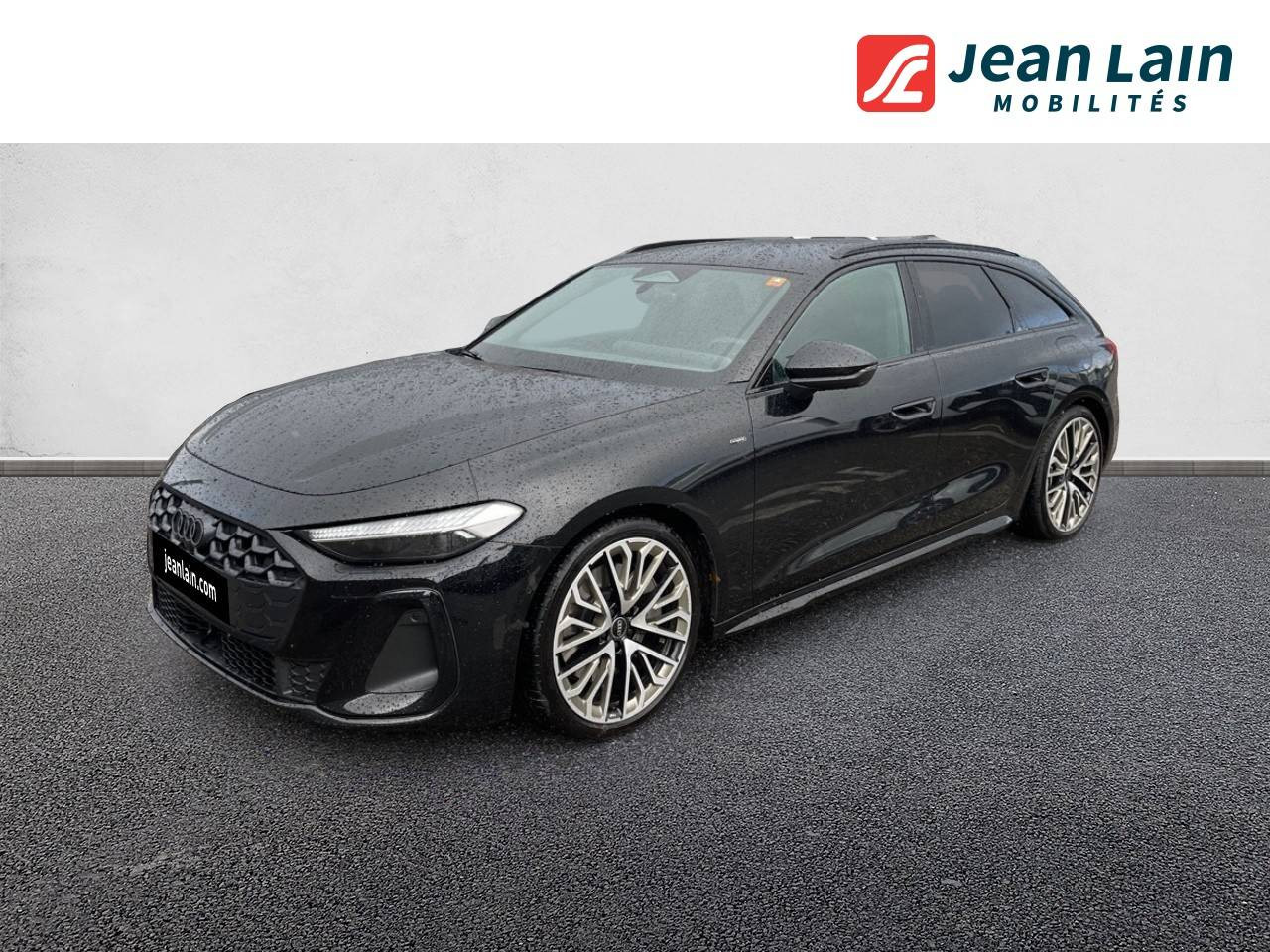 Vente en ligne AUDI A5 AVANT A5 Avant e-hybrid 299 ch S tronic 7 Quattro S line de 2025 au prix de 74 984 €
