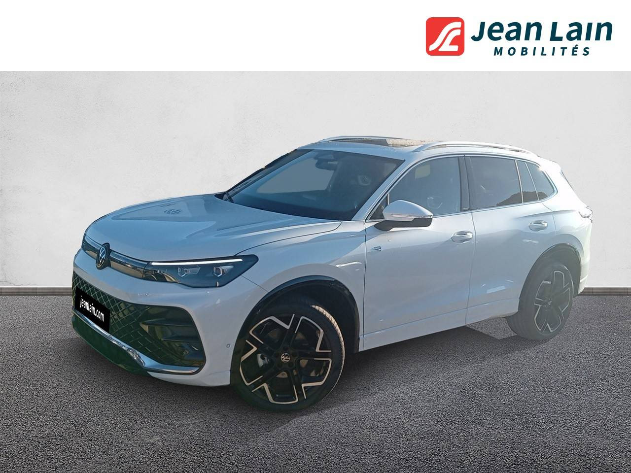 Vente en ligne VOLKSWAGEN TIGUAN Tiguan 1.5 eTSI 150ch DSG7 R-Line de 2025 au prix de 49 600 €