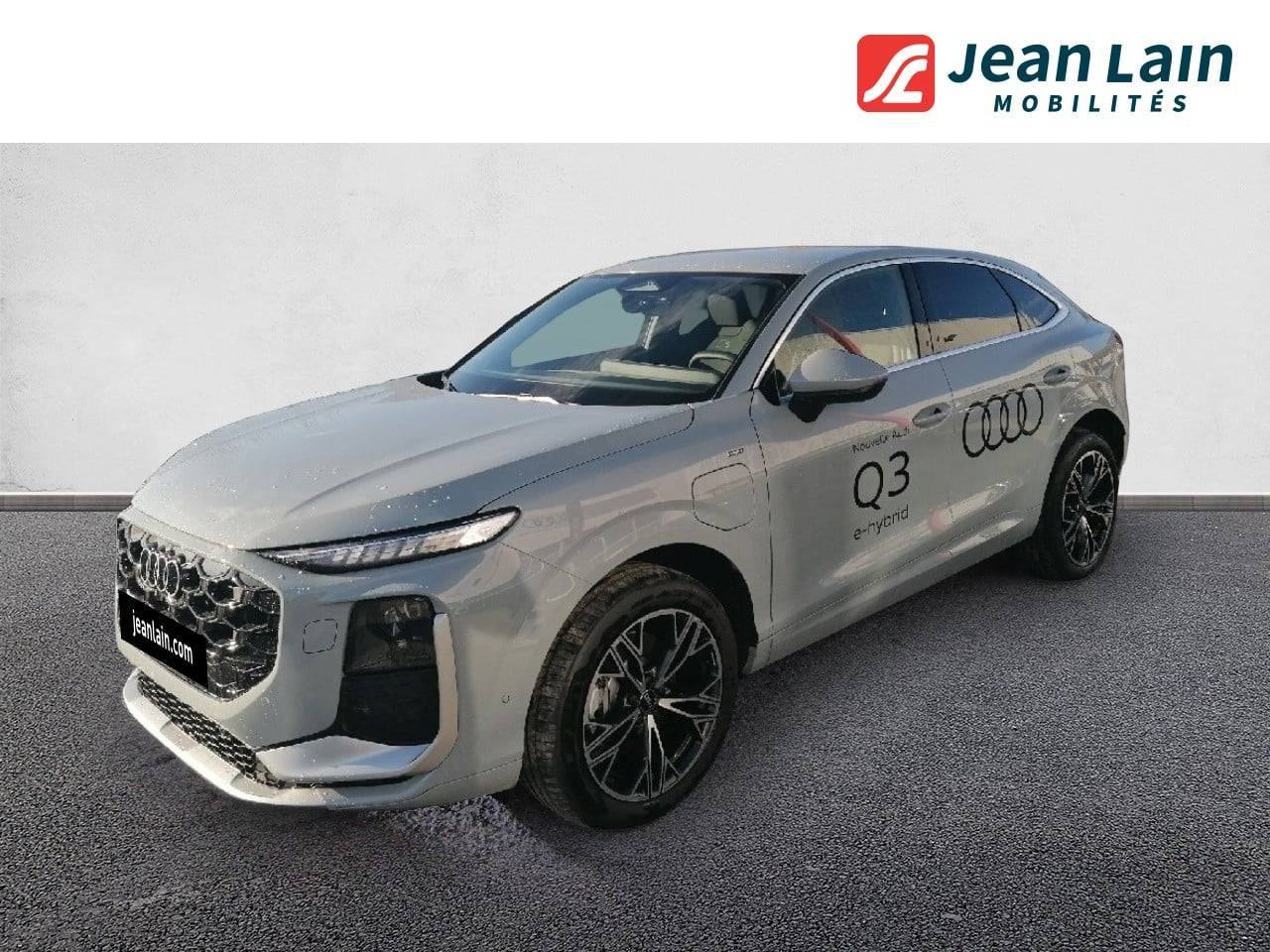Vente en ligne AUDI Q3 SPORTBACK HYBRIDE Q3 Sportback e-hybrid 272 ch S tronic 6 S line de 2025 au prix de 61 700 €