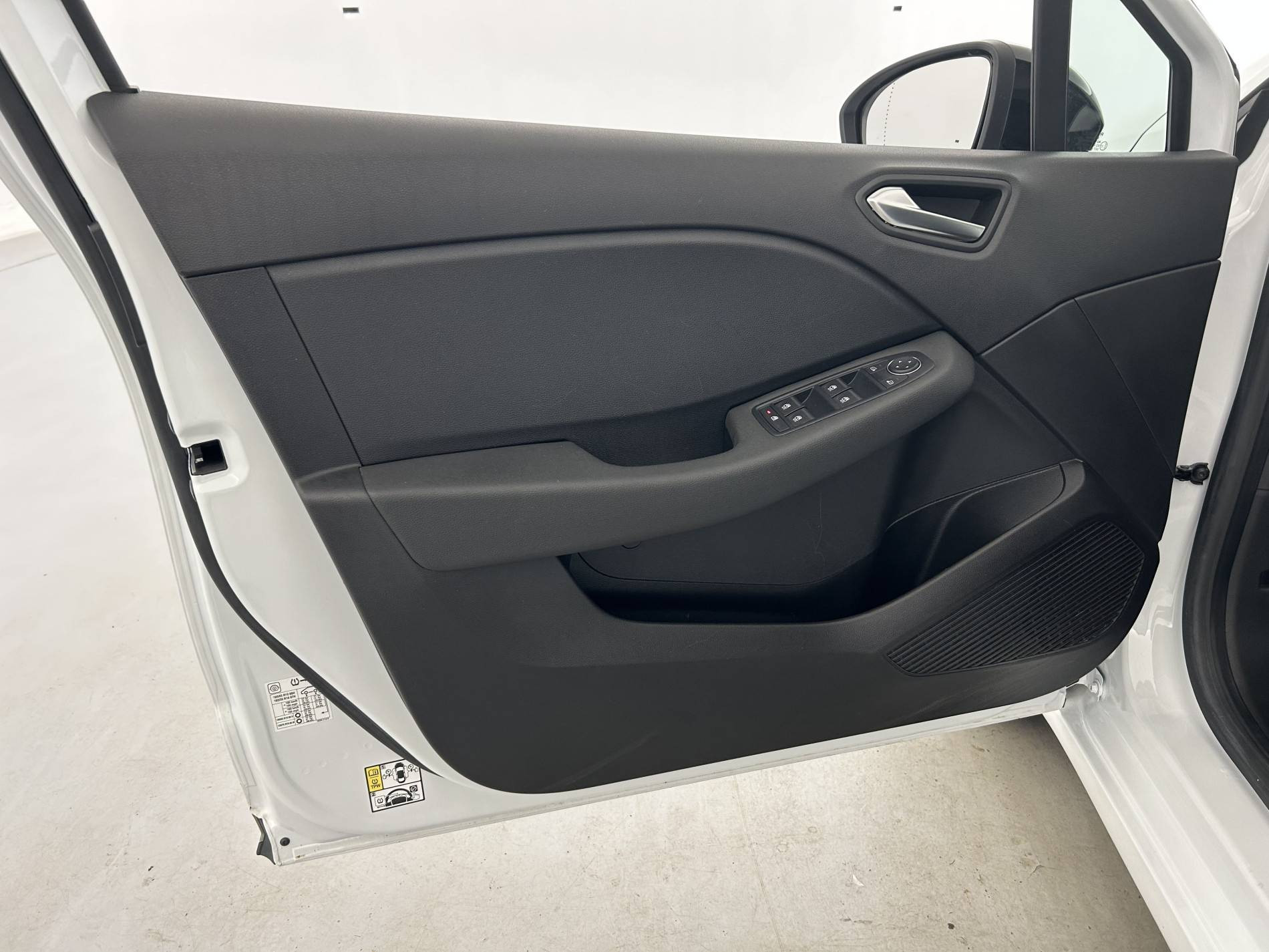 Vente en ligne Renault Clio 5 Clio TCe 90 au prix de 13 490 €