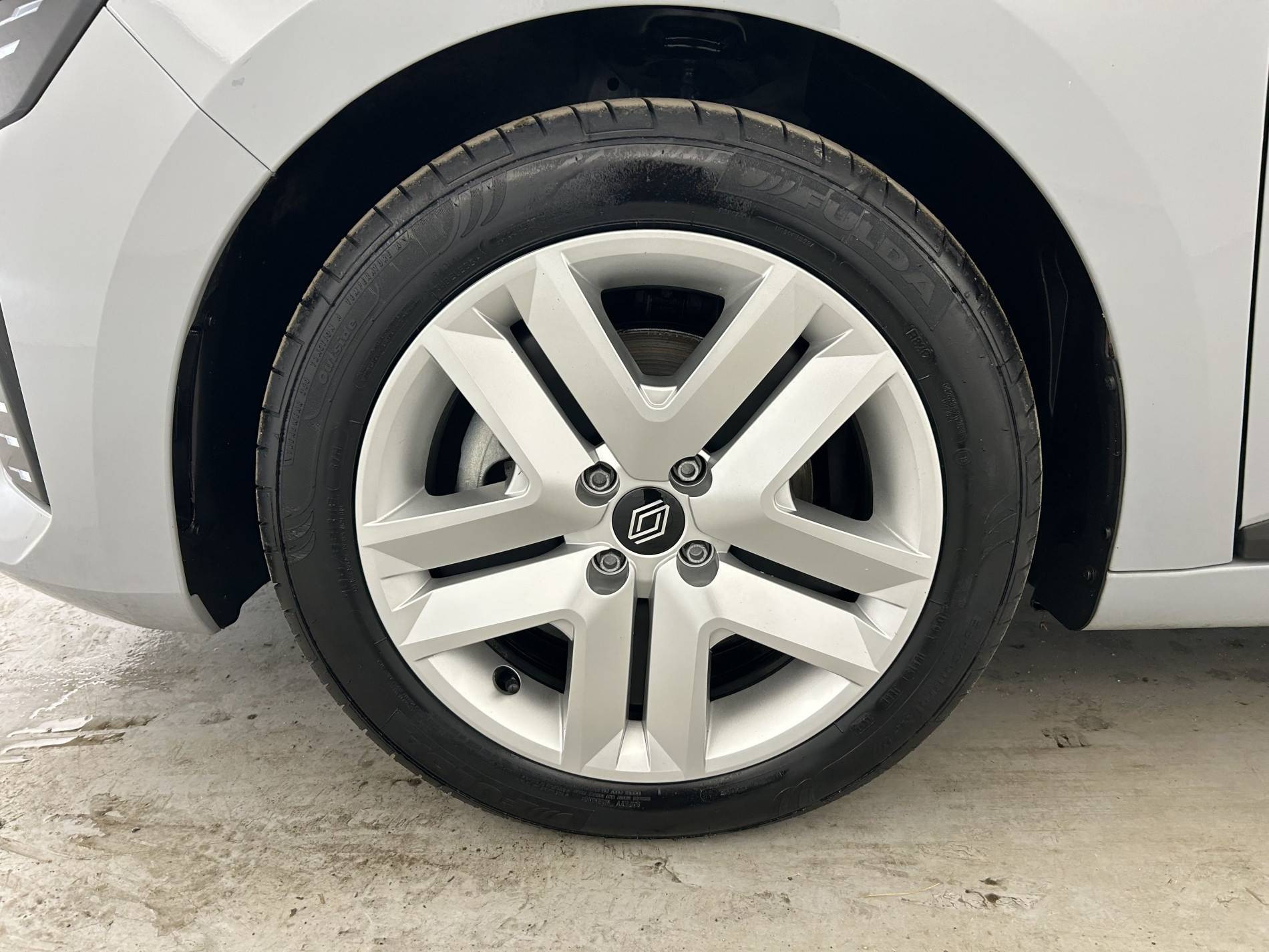 Vente en ligne Renault Clio 5 Clio E-Tech full hybrid 145 ch GSR2 au prix de 20 190 €