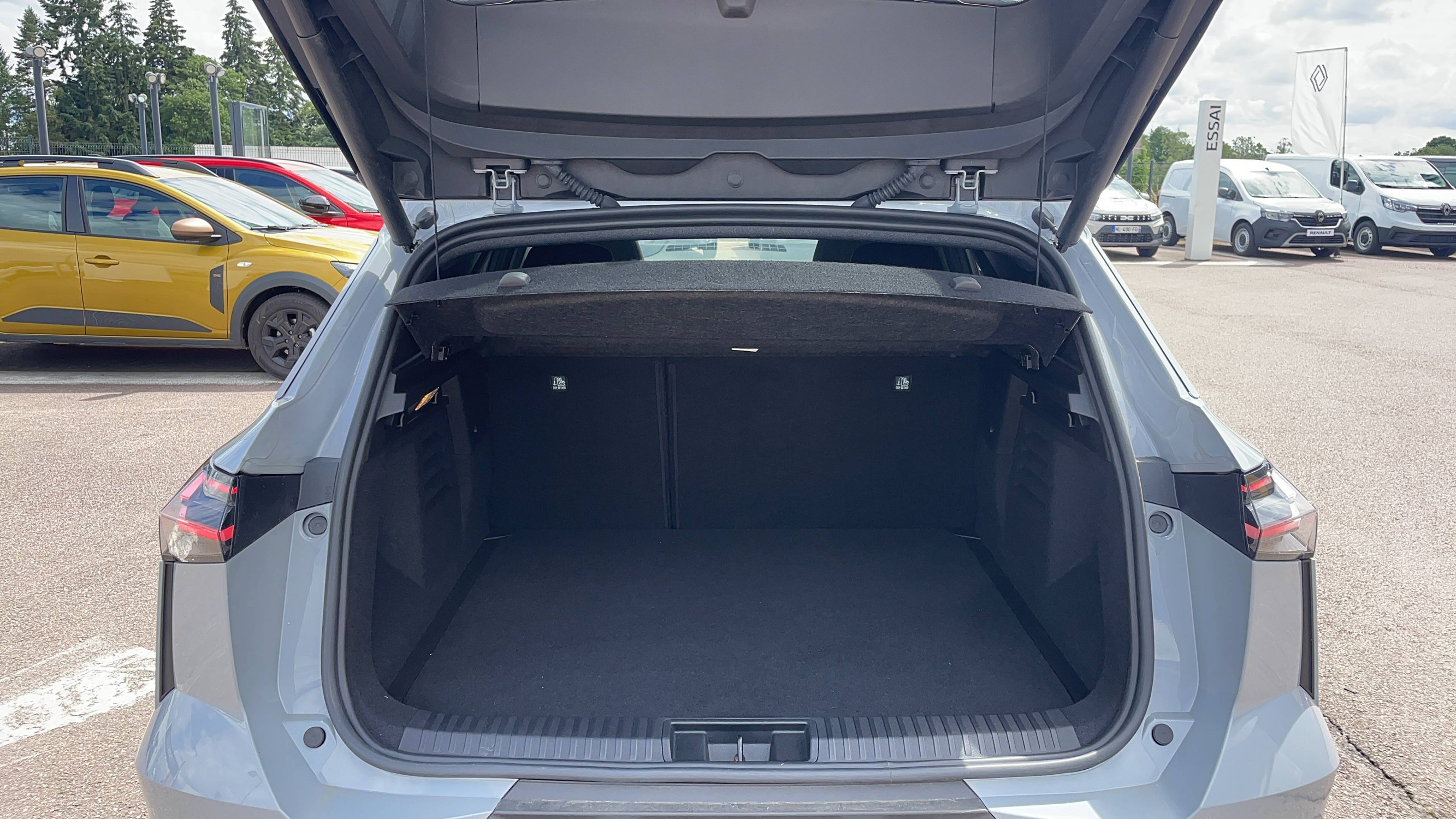 Vente en ligne Renault Symbioz  E-Tech full hybrid 145 au prix de 26 991 €