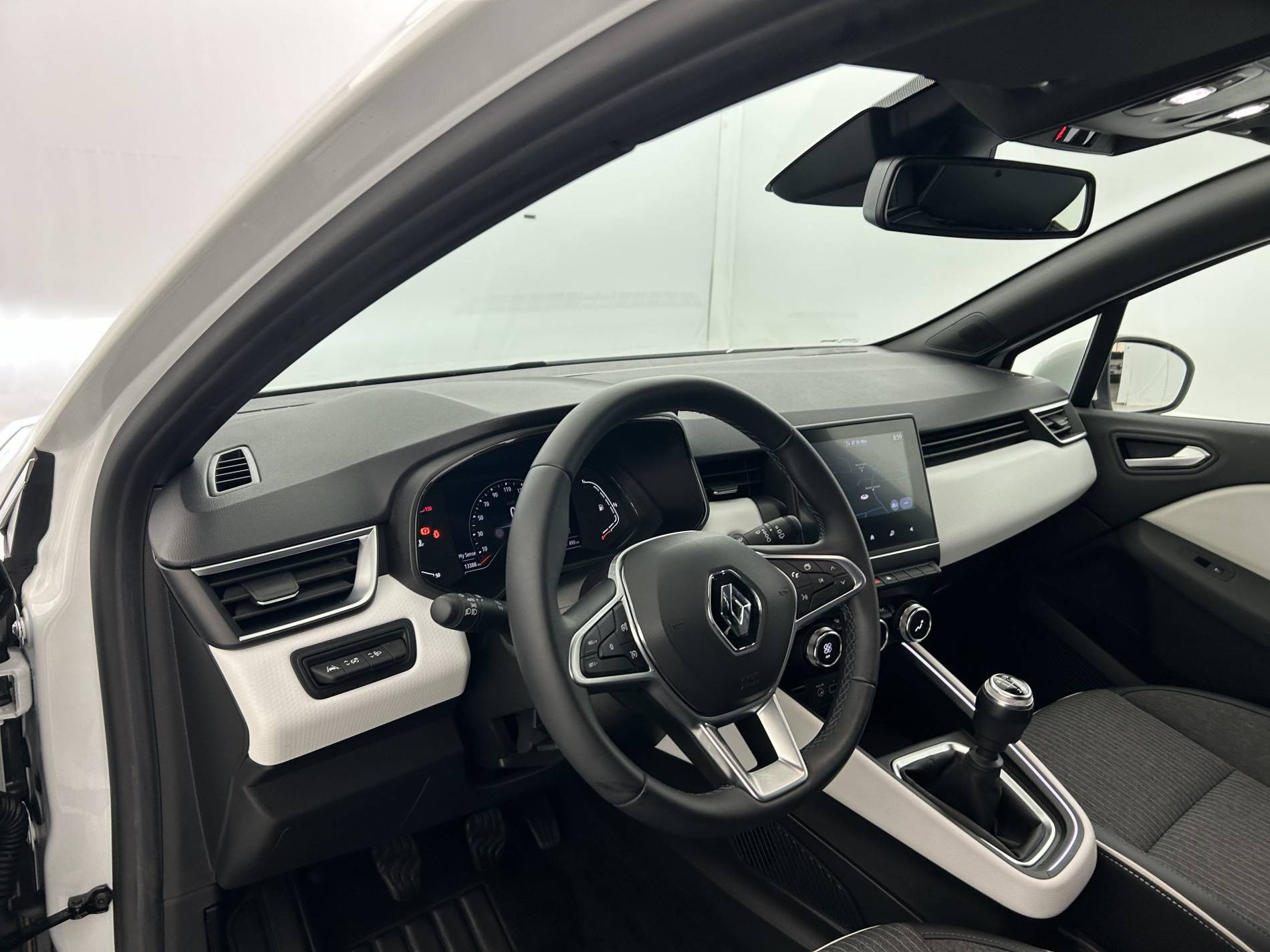 Vente en ligne Renault Clio 5 Clio TCe 90 - 21N au prix de 15 990 €