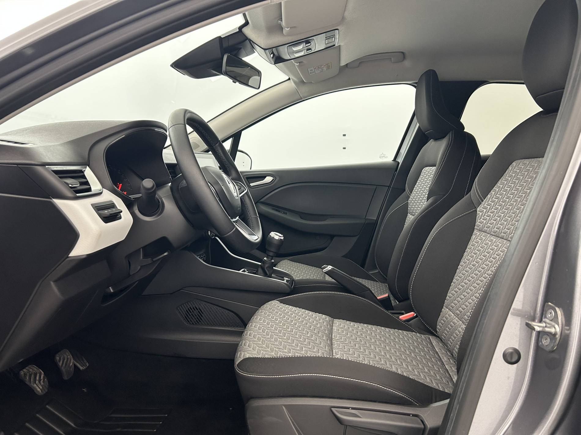 Vente en ligne Renault Clio 5 Clio TCe 90 au prix de 14 990 €