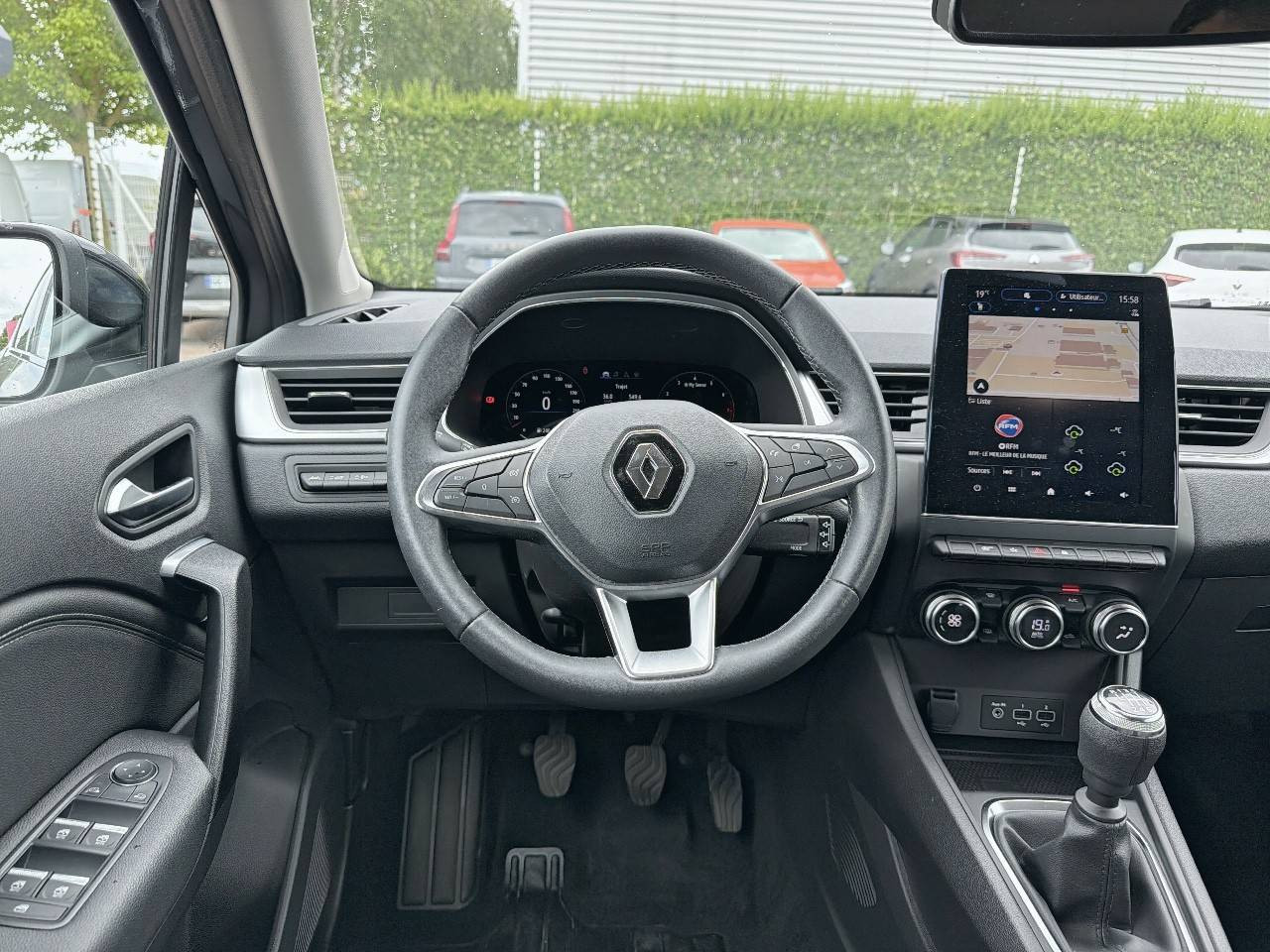 Vente en ligne Renault Captur  mild hybrid 140 au prix de 17 480 €