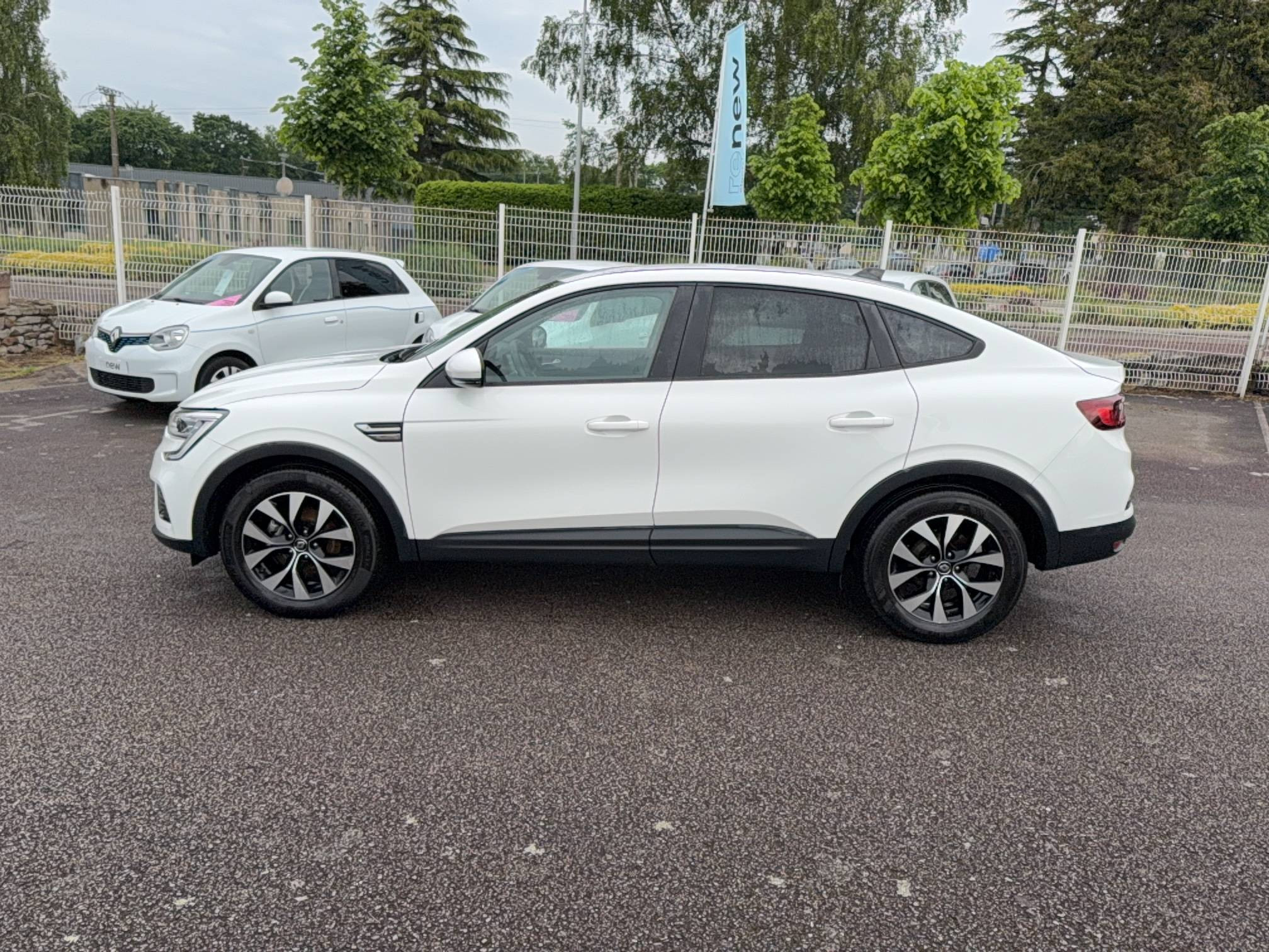 Vente en ligne Renault Arkana  E-Tech hybride 145 - 22 au prix de 17 790 €