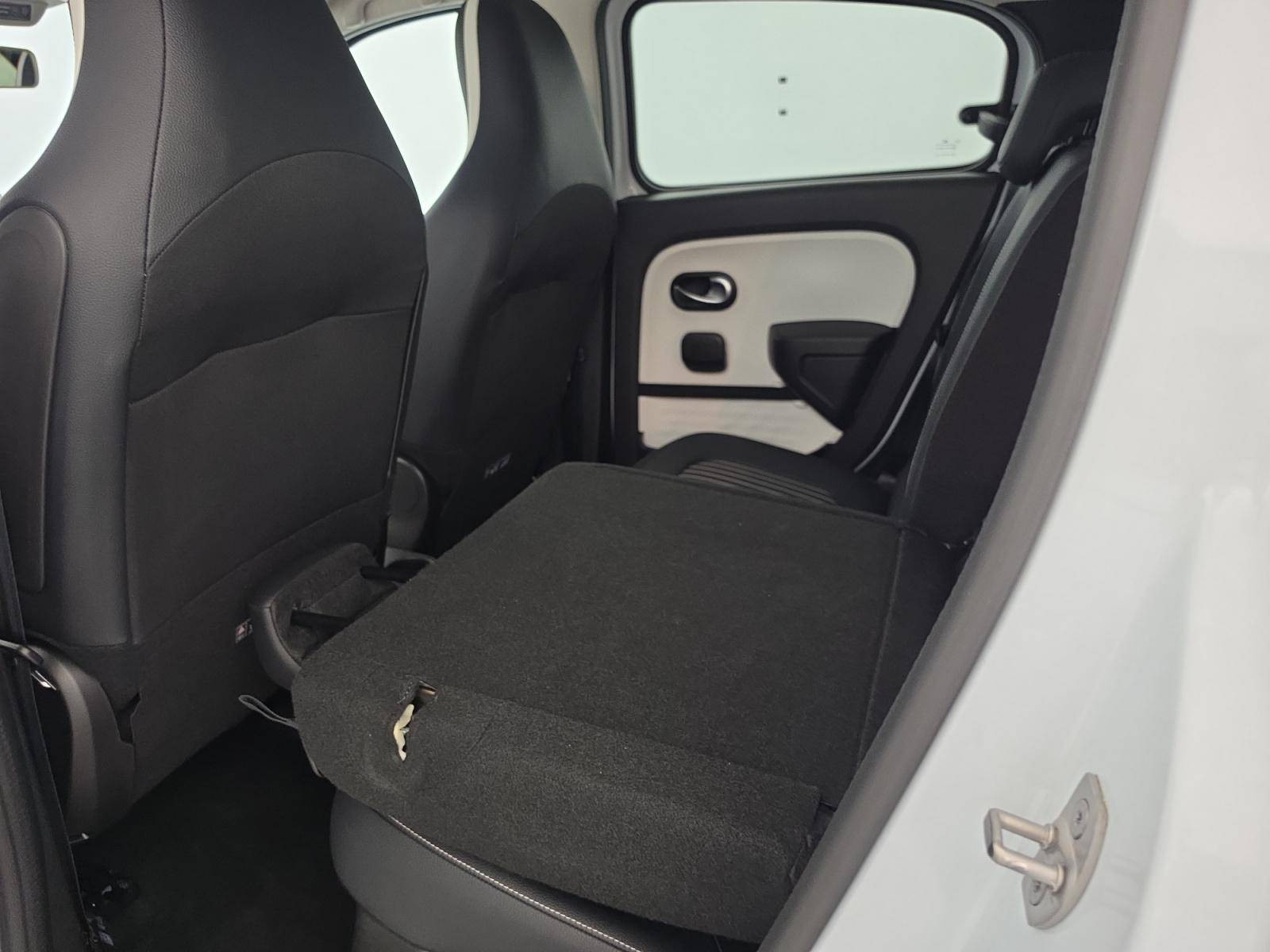 Vente en ligne Renault Twingo Electrique Twingo III E-Tech au prix de 14 490 €