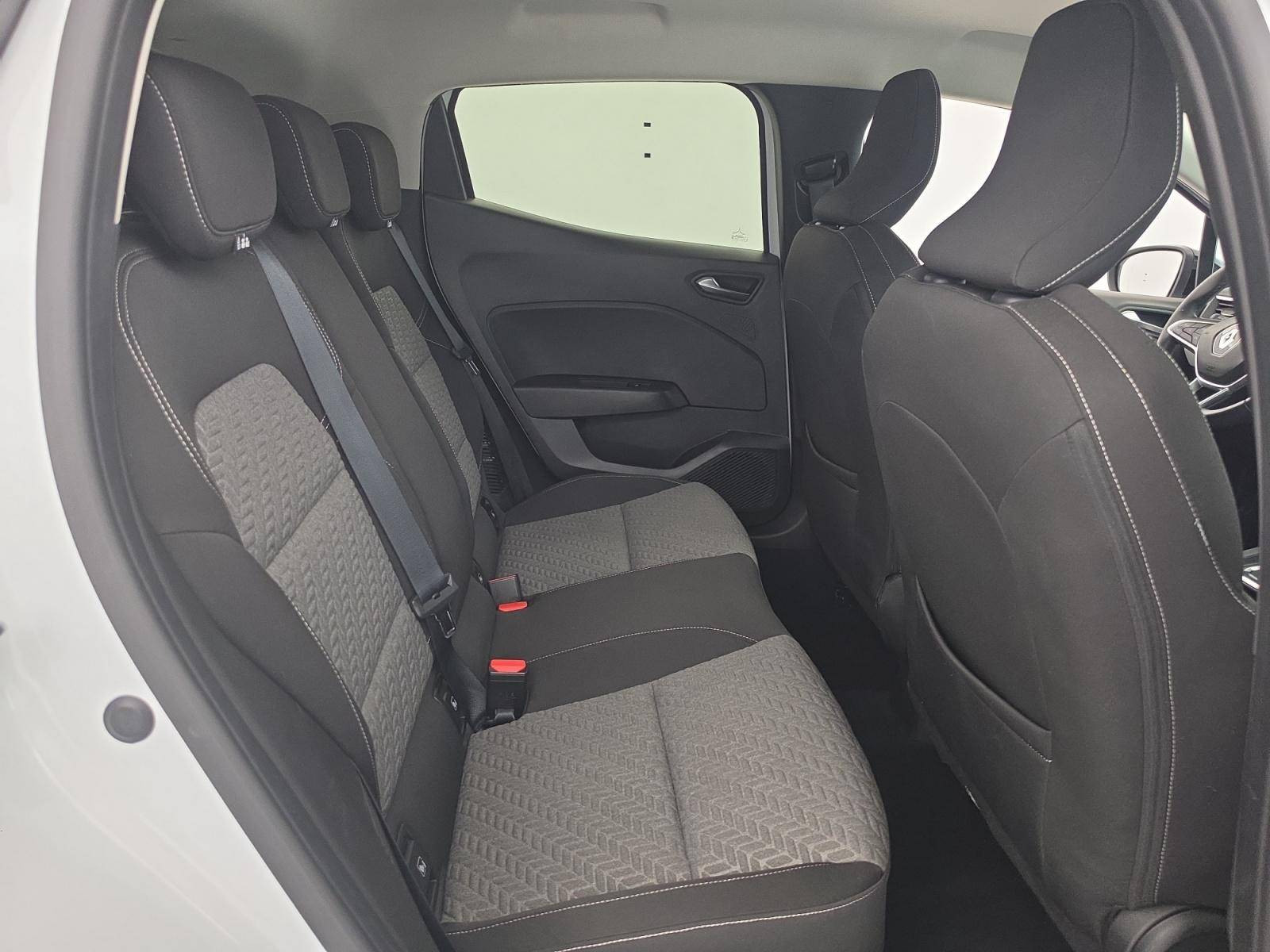 Vente en ligne Renault Clio 5 Clio E-Tech full hybrid 145 au prix de 13 791 €