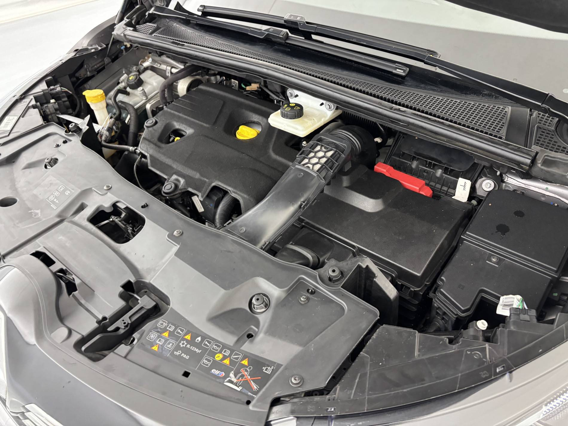 Vente en ligne Renault Espace 5 Espace dCi 160 Energy Twin Turbo au prix de 19 990 €