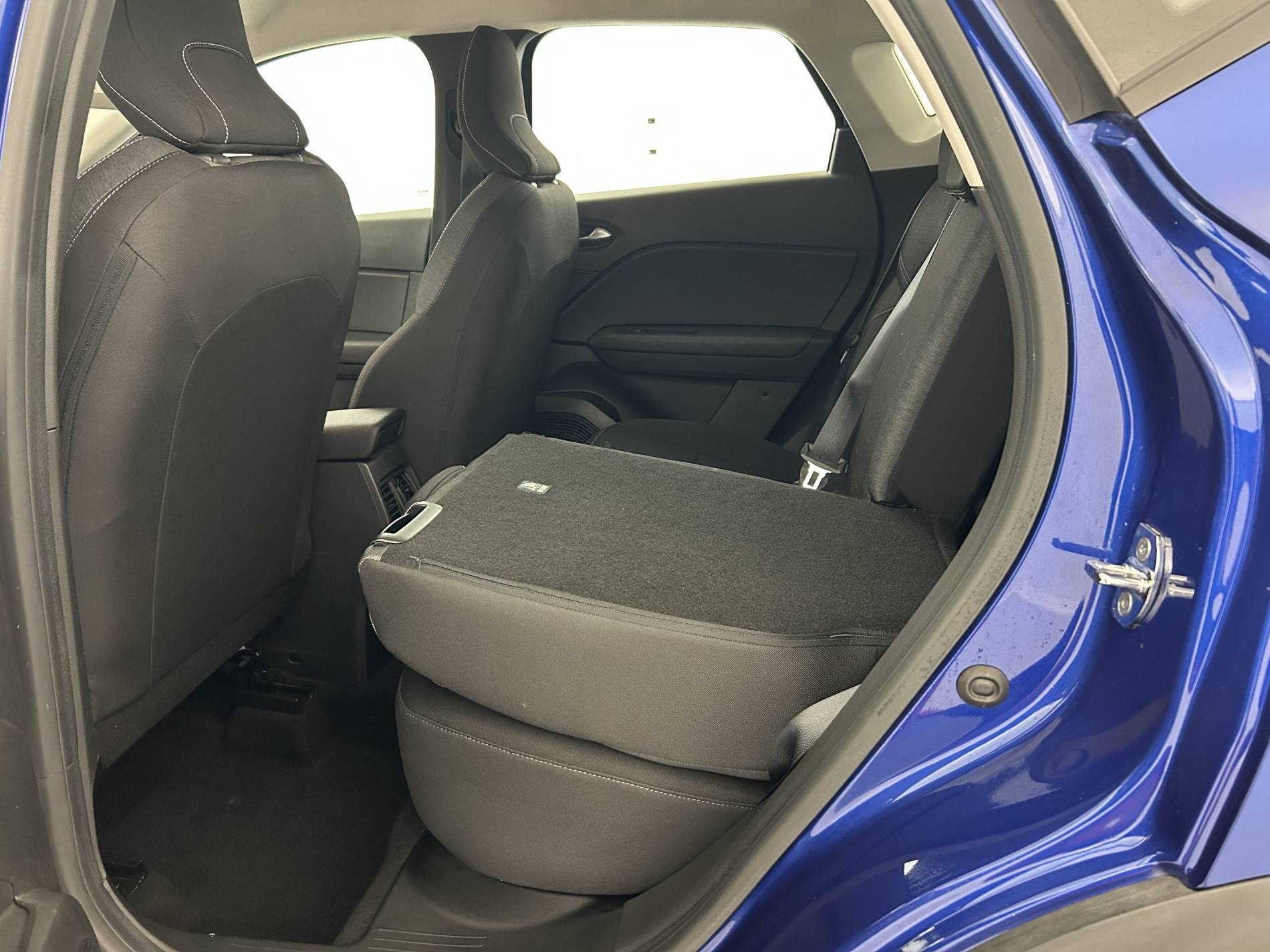 Vente en ligne Renault Captur  Blue dCi 95 au prix de 14 890 €
