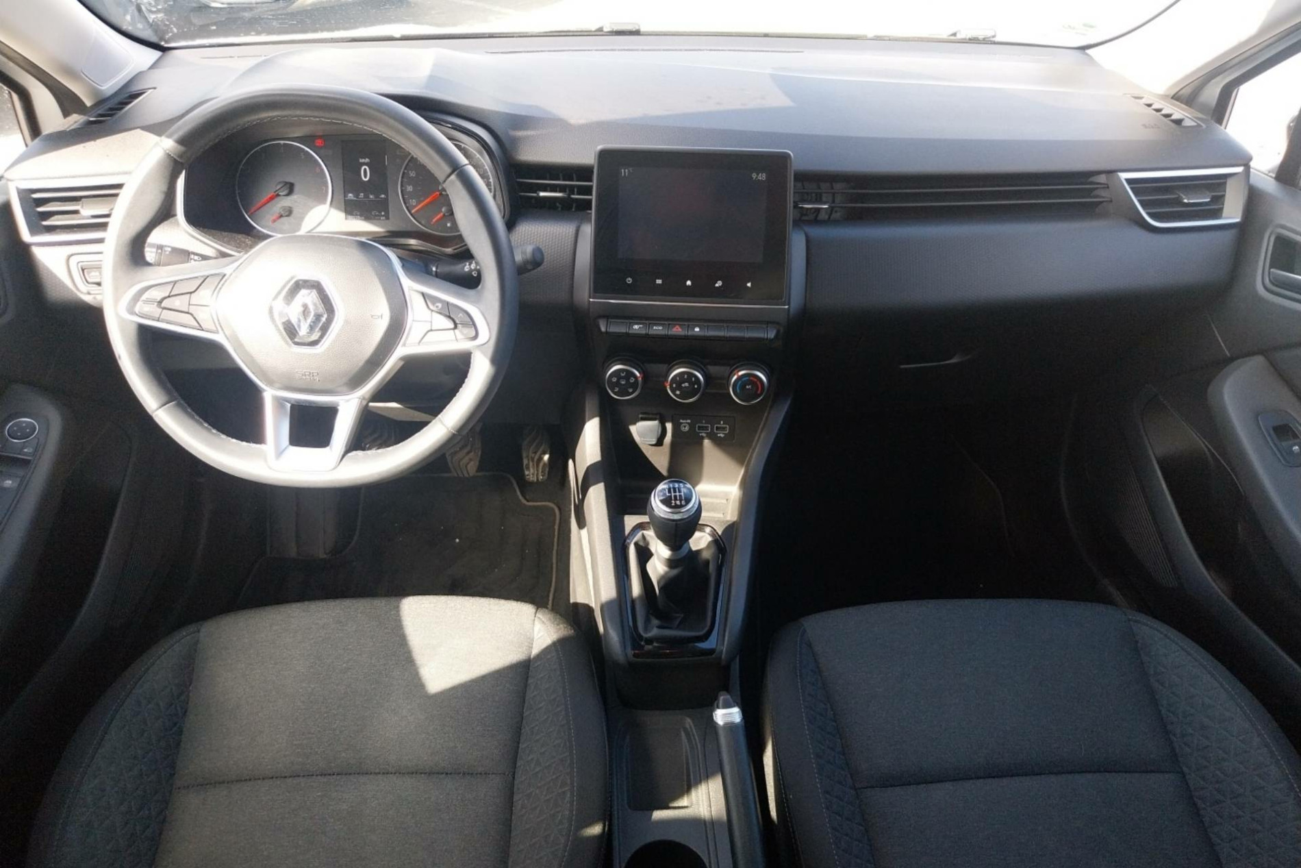 Vente en ligne Renault Clio 5 Clio TCe 90 au prix de 13 490 €