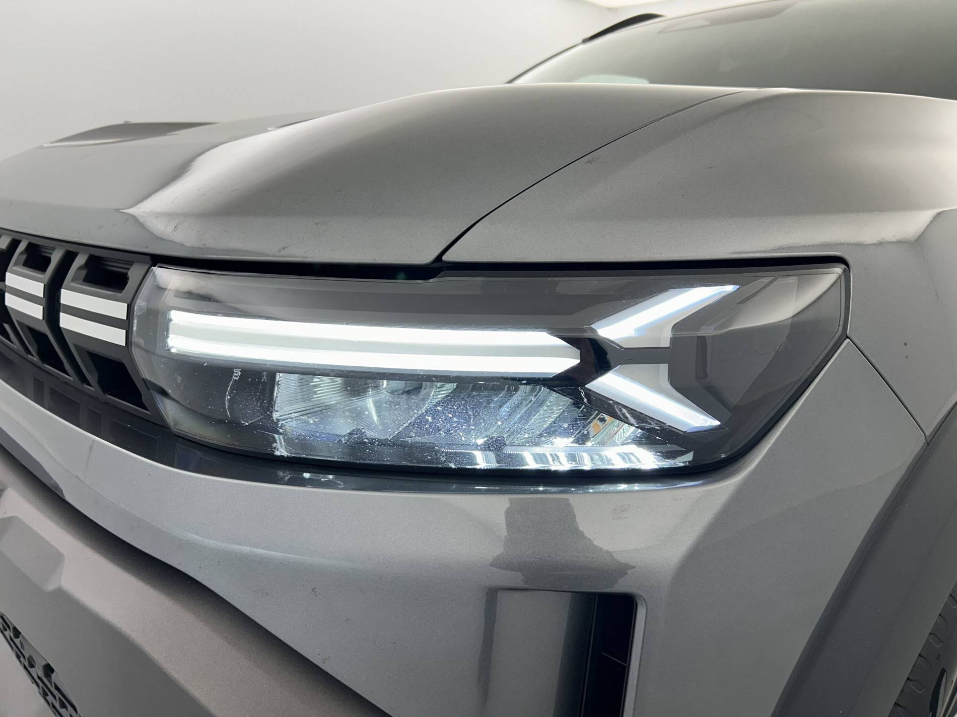 Vente en ligne Dacia Duster  Hybrid 140 au prix de 26 390 €