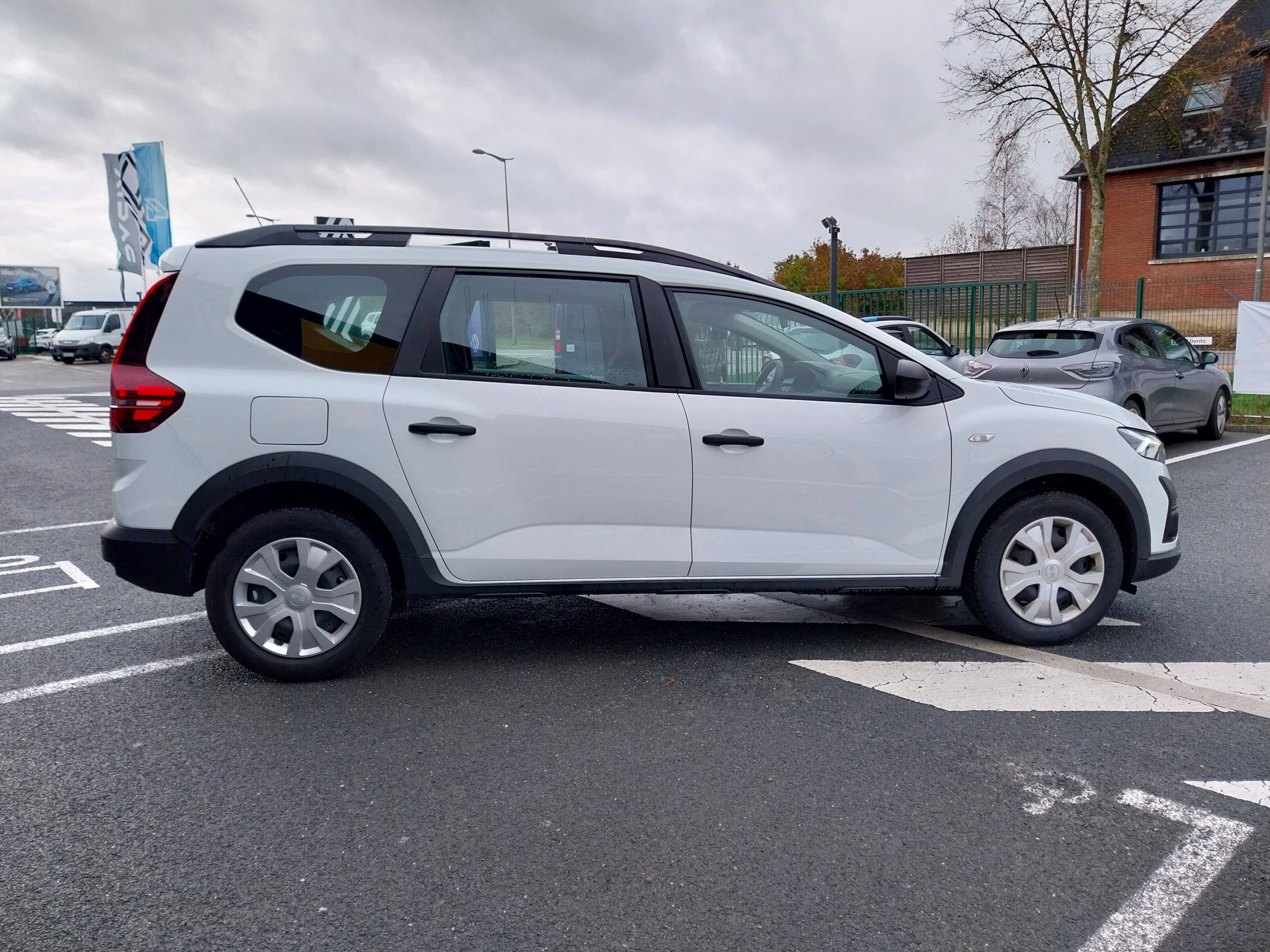 Vente en ligne Dacia Jogger  ECO-G 100 5 places au prix de 15 400 €