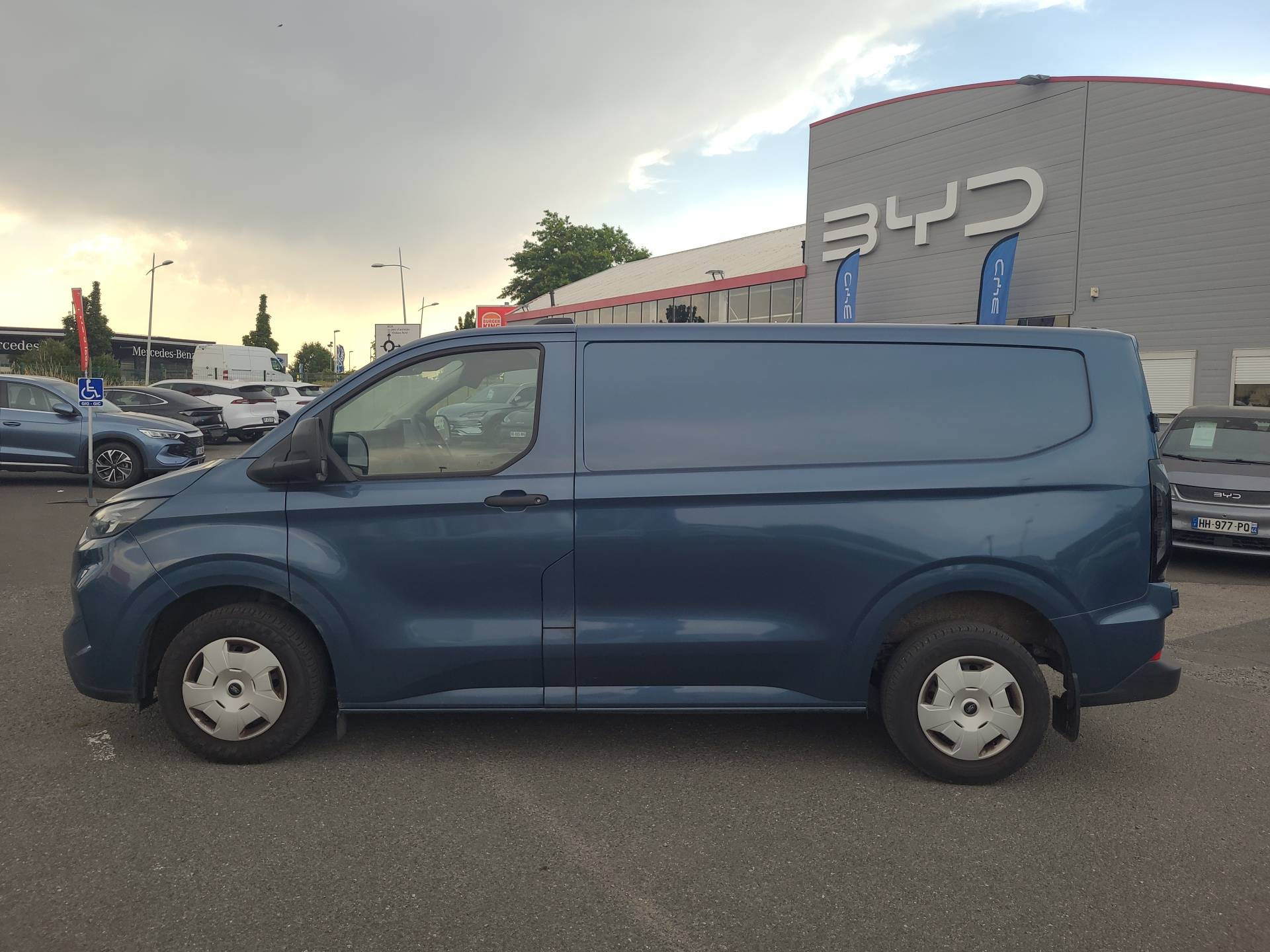 Vente en ligne Ford Transit Custom TRANSIT CUSTOM FGN 320 L1H1 2.0 ECOBLUE 170 CH BVA8 au prix de 31 990 €