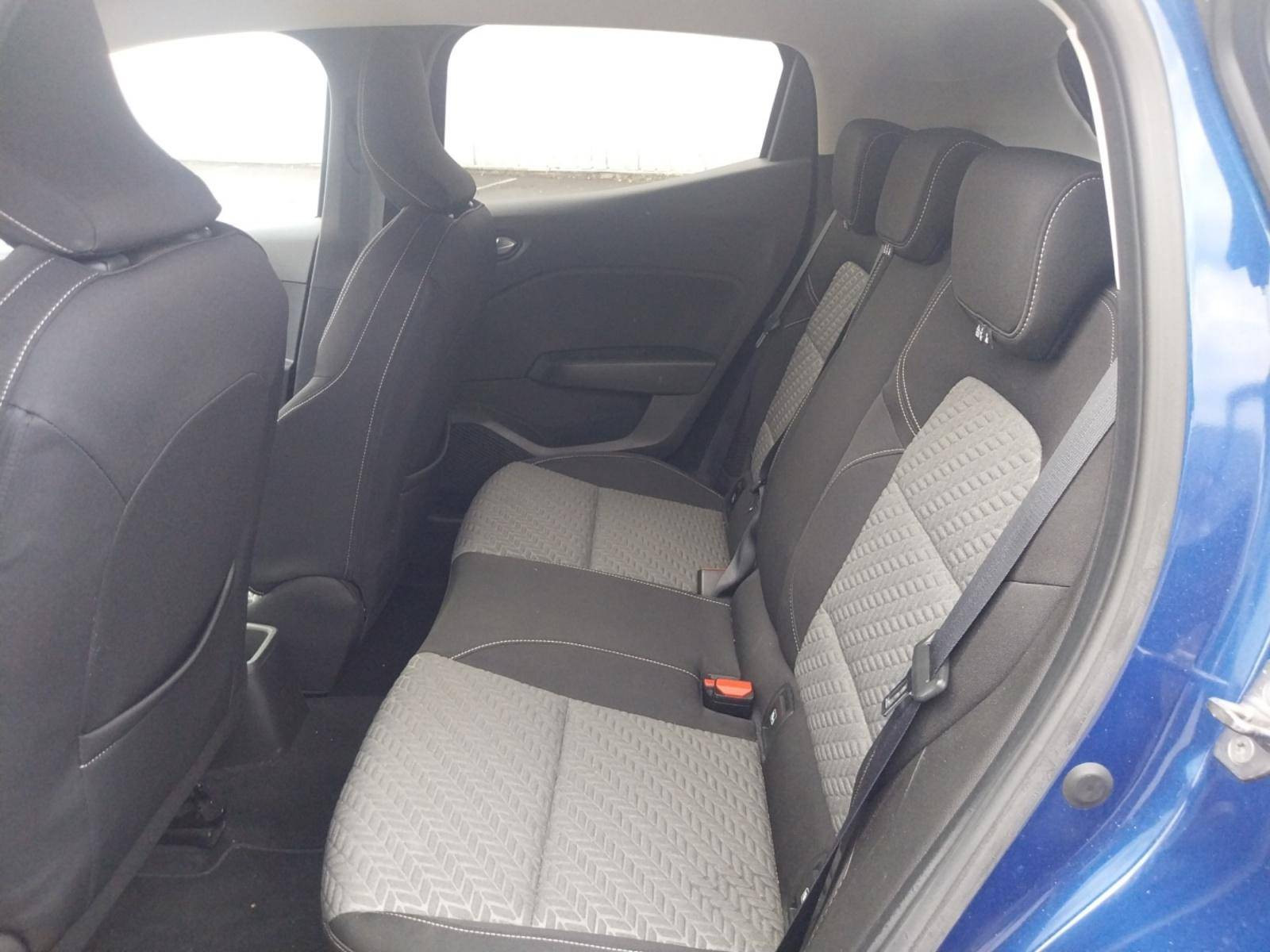 Vente en ligne Renault Clio 5 Clio E-Tech full hybrid 145 au prix de 16 990 €