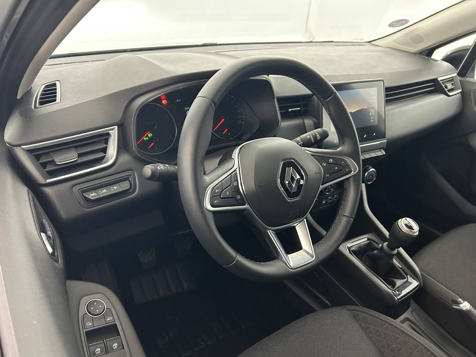 Vente en ligne Renault Clio 5 Clio TCe 90 au prix de 13 790 €