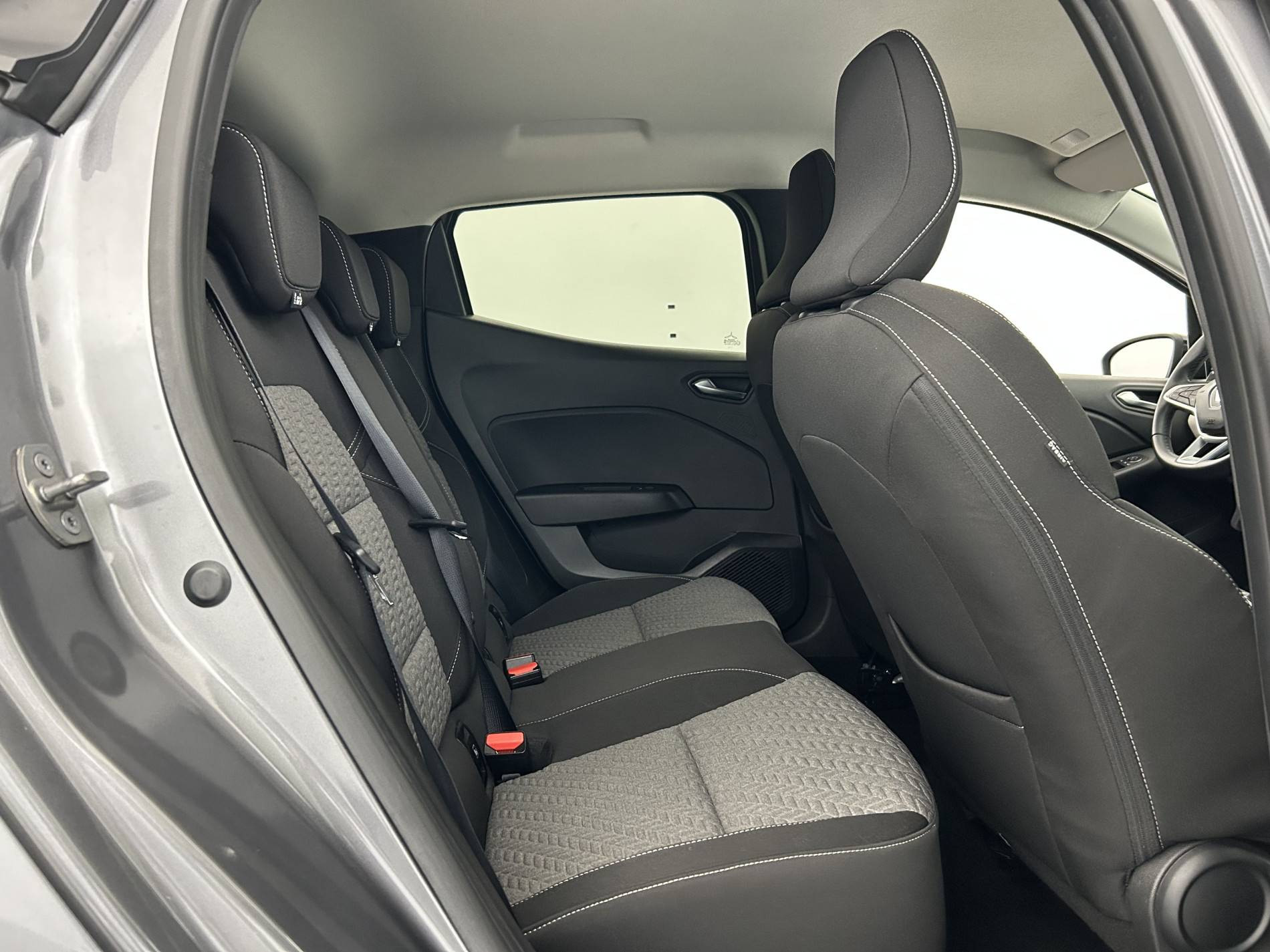 Vente en ligne Renault Clio 5 Clio TCe 90 au prix de 13 790 €