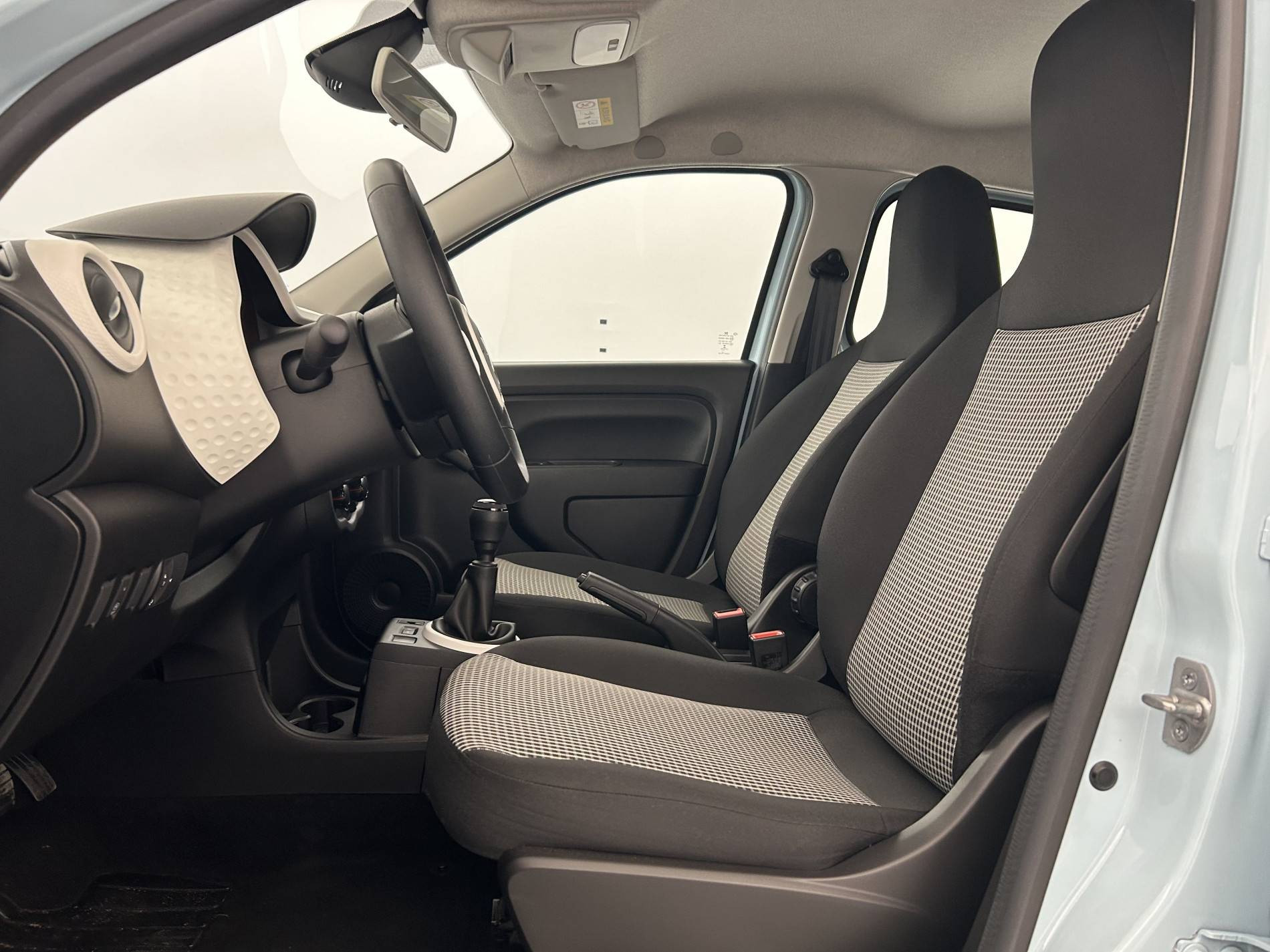 Vente en ligne Renault Twingo 3  SCe 65 - 20 au prix de 10 999 €