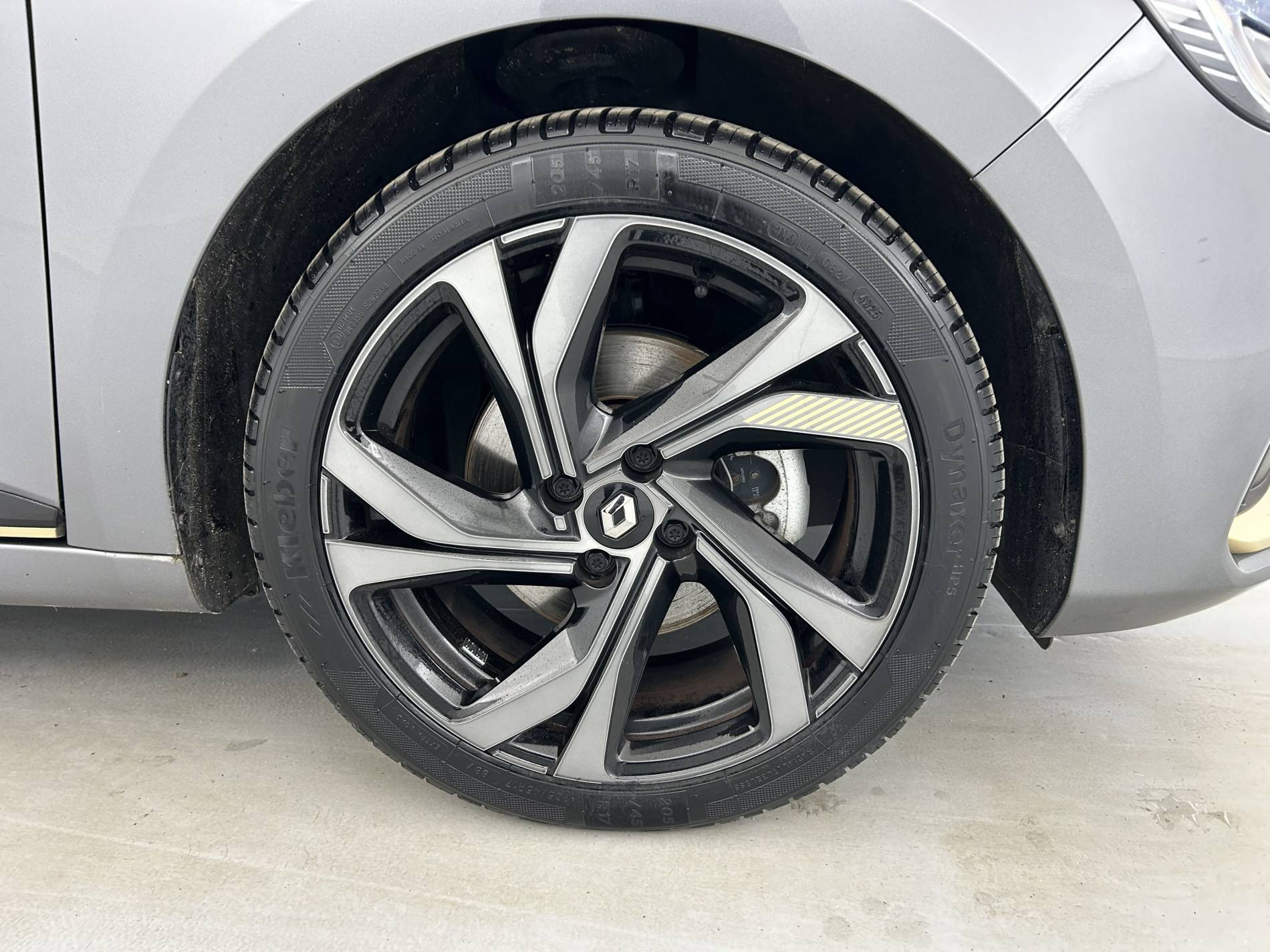 Vente en ligne Renault Clio 5 Clio E-Tech hybride 145 au prix de 19 609 €