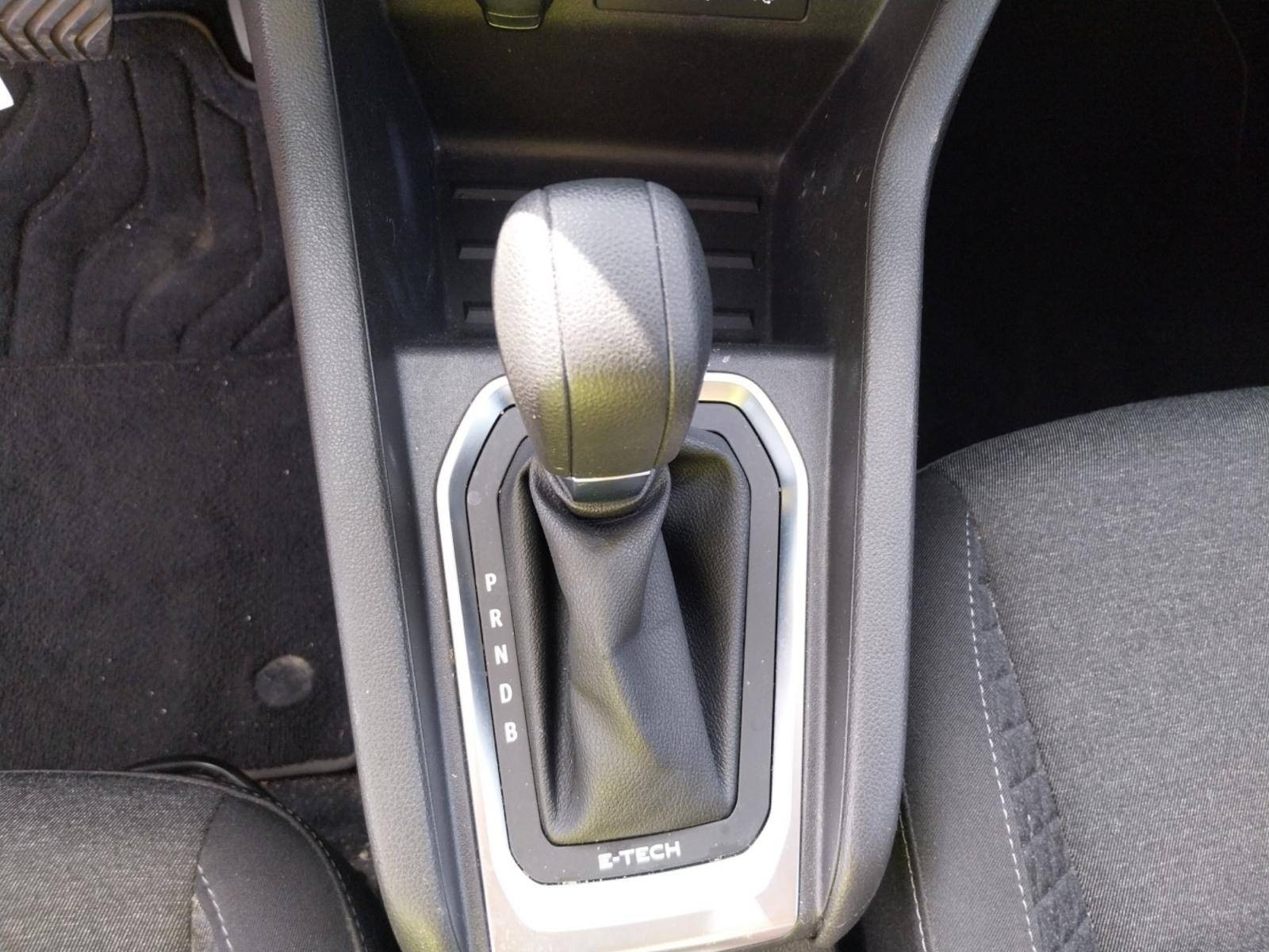 Vente en ligne Renault Clio 5 Clio E-Tech 140 - 21N au prix de 14 900 €