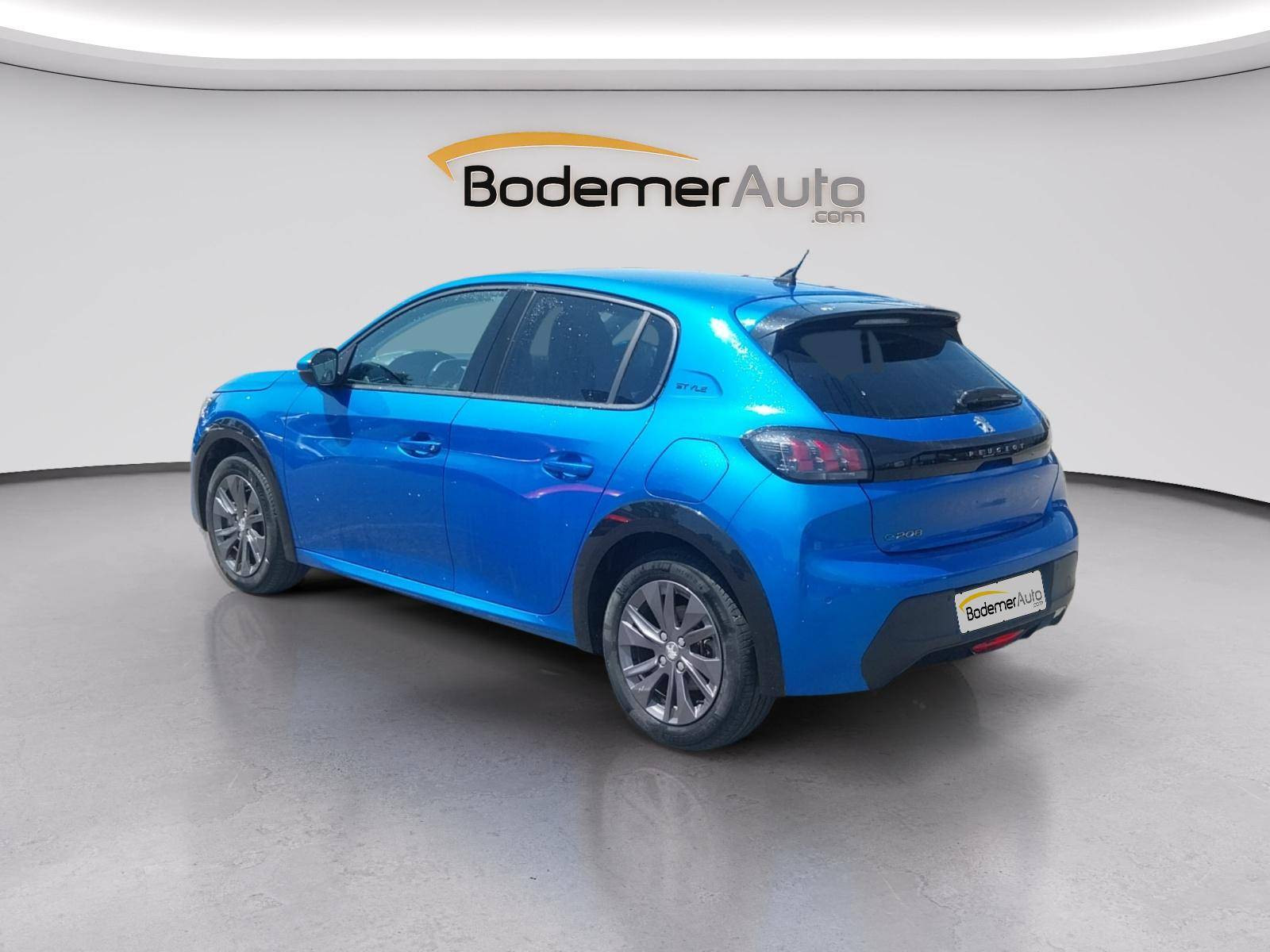 Vente en ligne Peugeot E-208  50 kWh 136ch au prix de 14 990 €