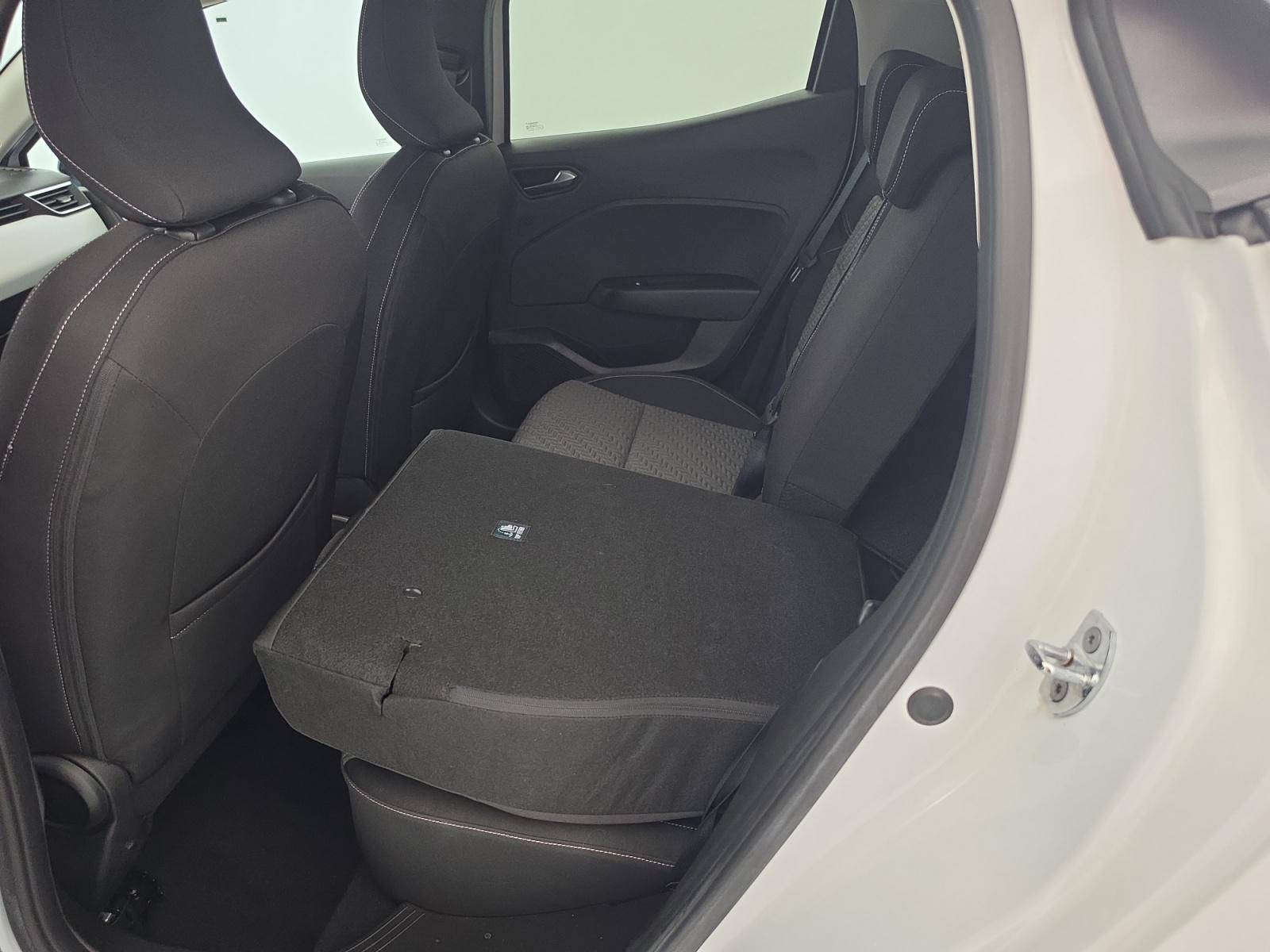 Vente en ligne Renault Clio 5 Clio TCe 90 au prix de 13 489 €