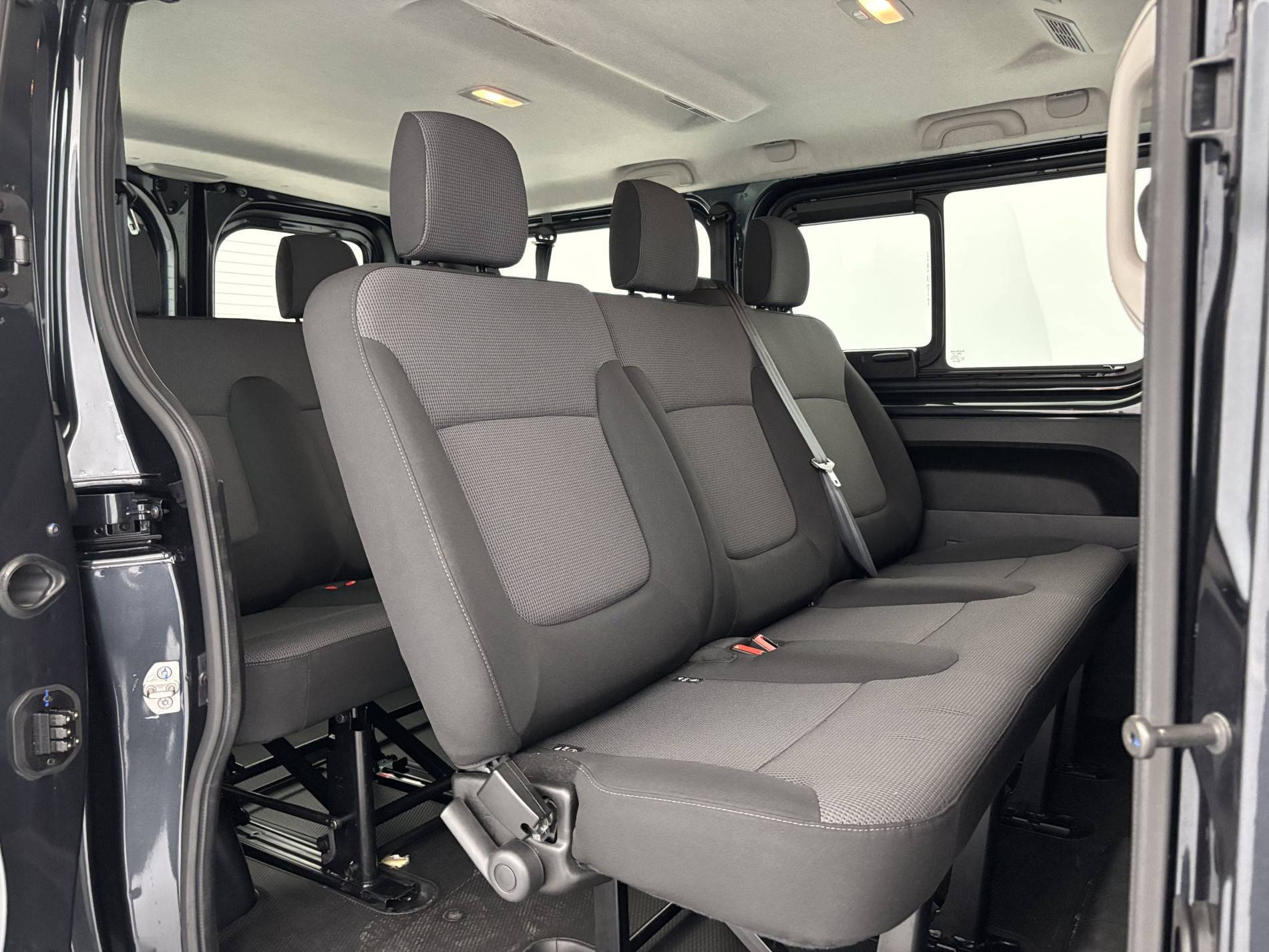 Vente en ligne Renault Trafic  L1 dCi 150 Energy S&S au prix de 29 990 €