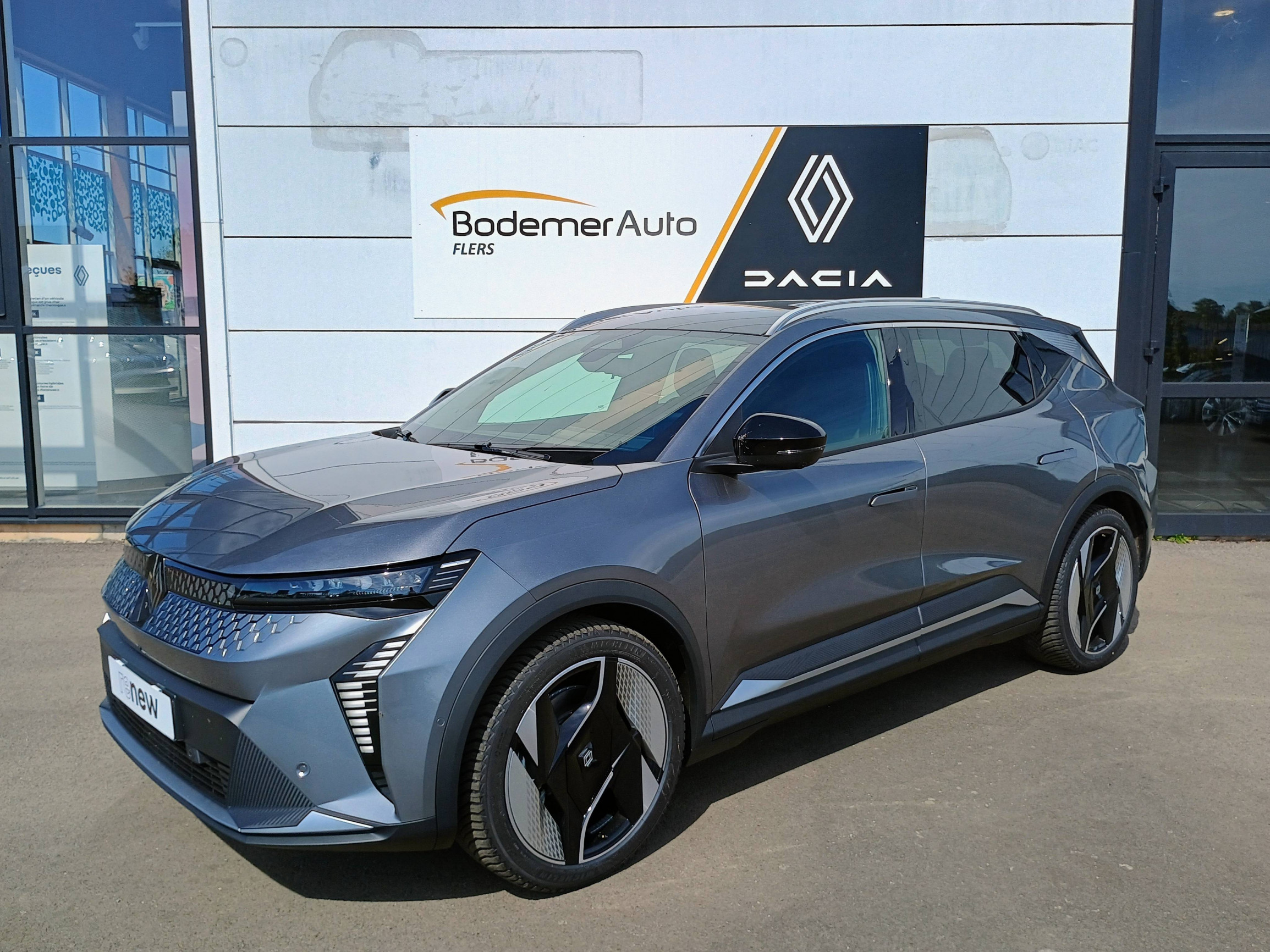 Vente en ligne Renault Scenic E-Tech Scenic E-Tech électrique 220 ch grande autonomie au prix de 51 980 €