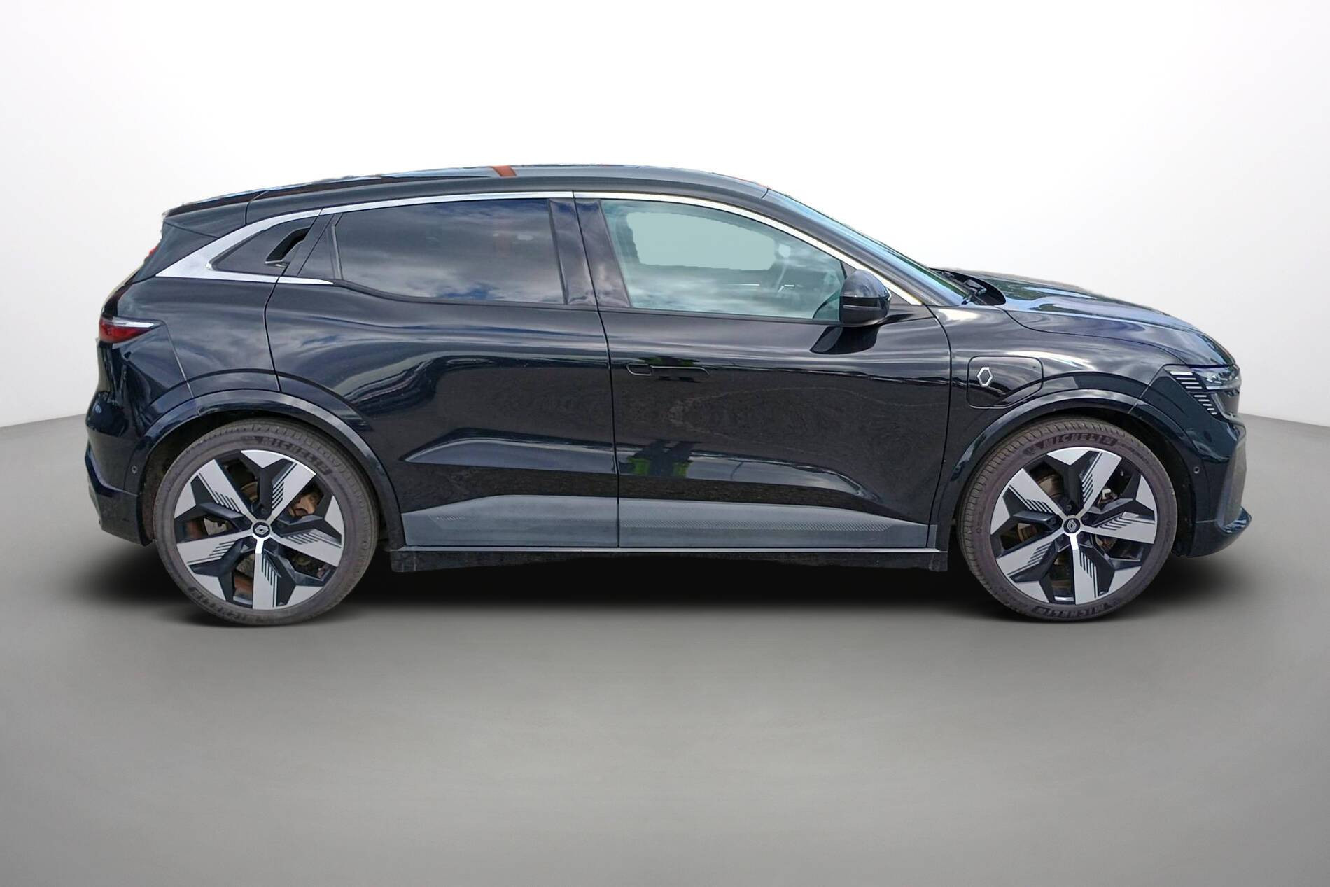 Vente en ligne Renault Megane E-Tech  EV60 220 ch super charge au prix de 22 990 €