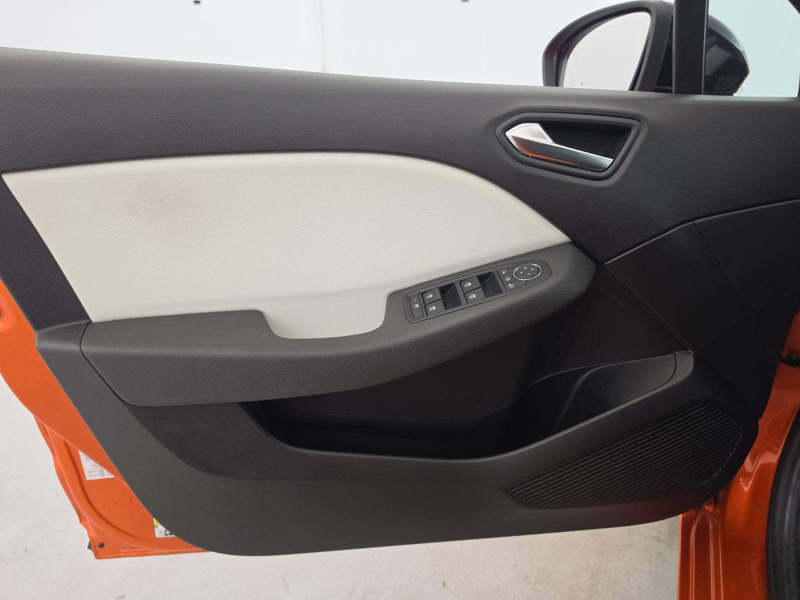 Vente en ligne Renault Clio 5 Clio TCe 90 au prix de 15 290 €