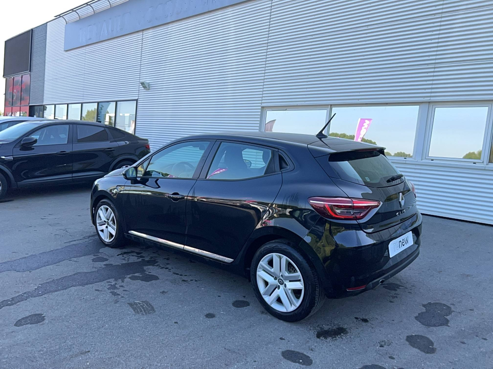 Vente en ligne Renault Clio 5 Clio TCe 90 au prix de 12 590 €