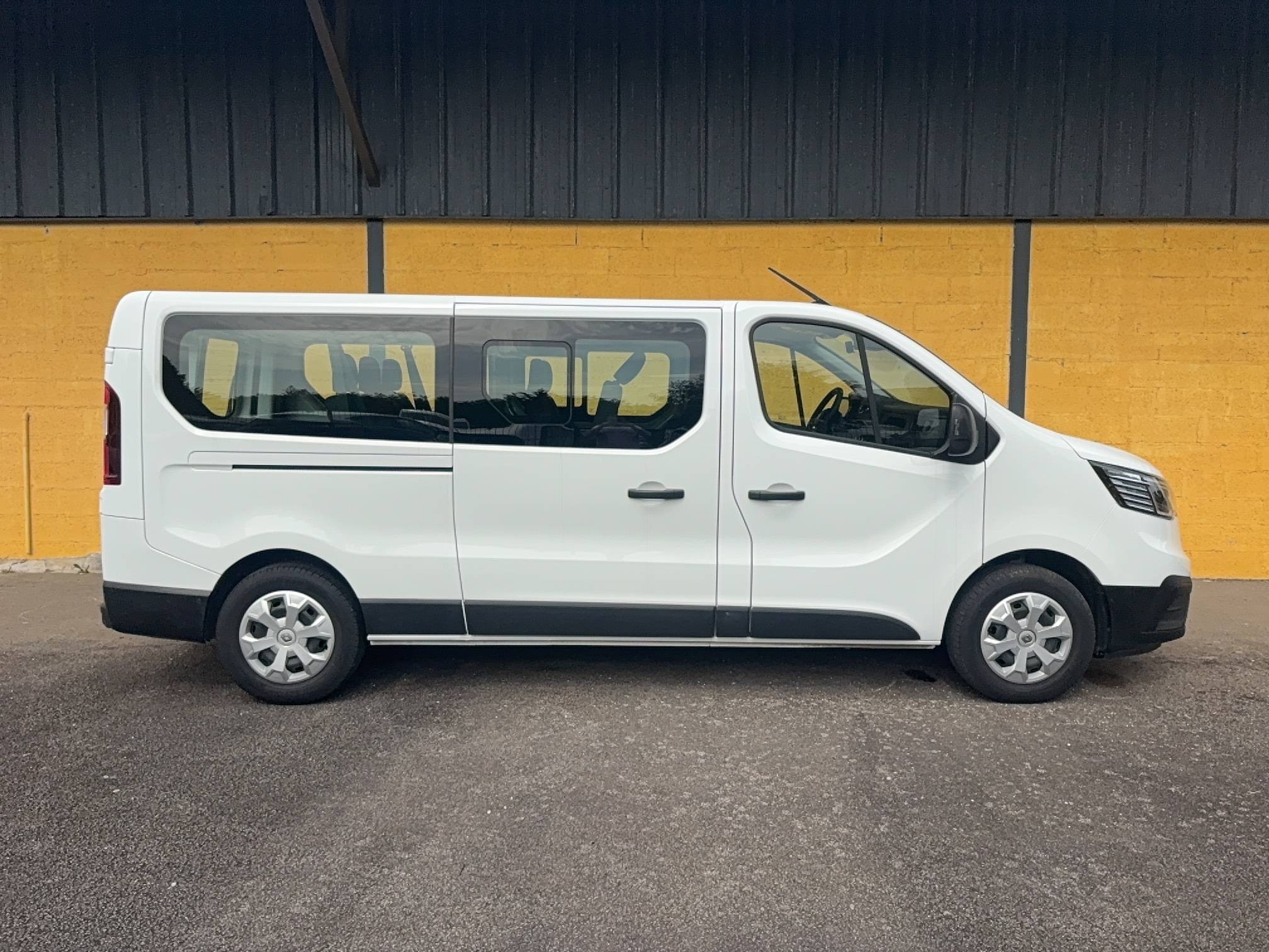 Vente en ligne Renault Trafic  combi L2 dCi 150 Energy S&S au prix de 31 490 €
