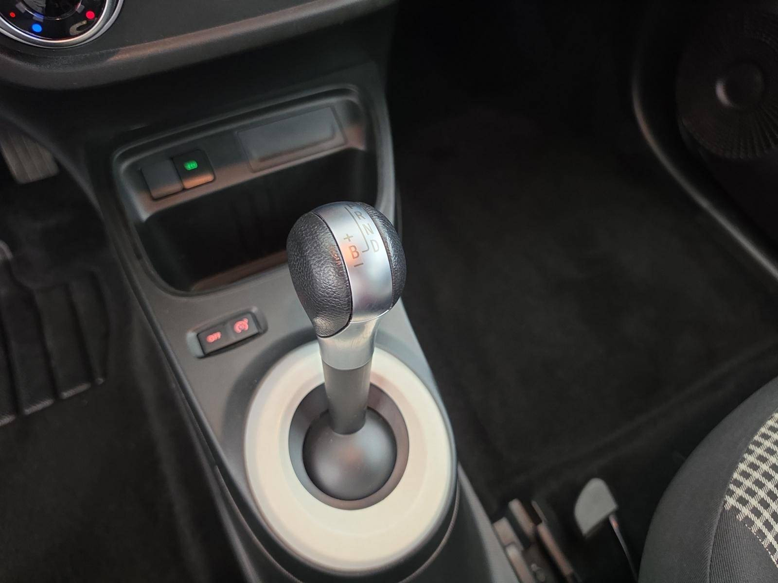 Vente en ligne Renault Twingo Electrique Twingo III E-Tech au prix de 11 490 €
