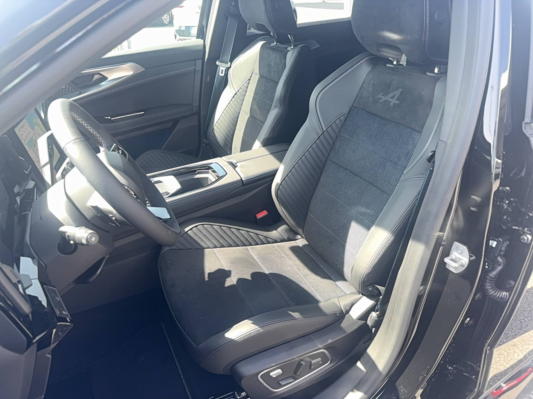 Vente en ligne Renault Rafale  E-Tech full hybrid 200 ch au prix de 53 000 €