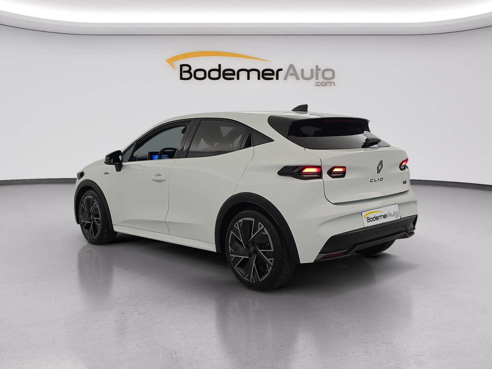 Vente en ligne Renault Clio 6 Clio E-Tech full hybrid 160 ch au prix de 28 490 €