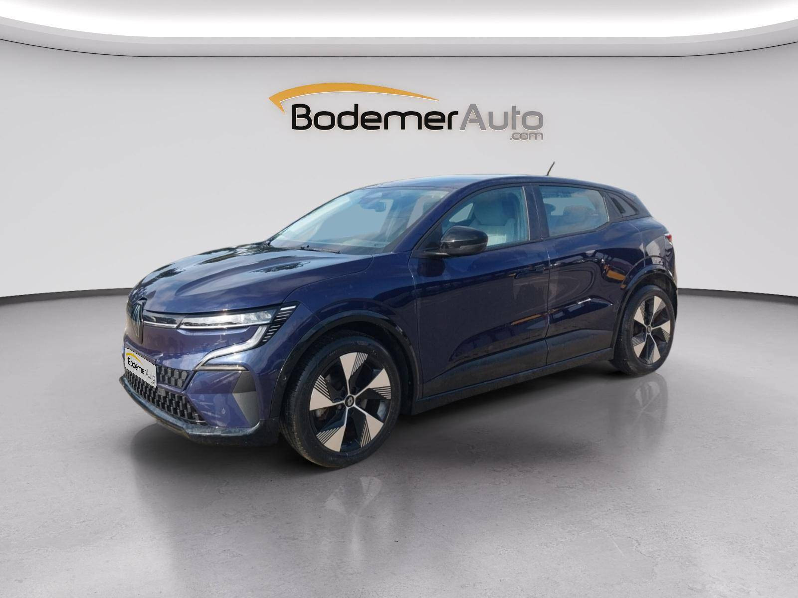 Renault Megane E-Tech  EV40 130ch standard charge occasion de 2023 en vente à Brest