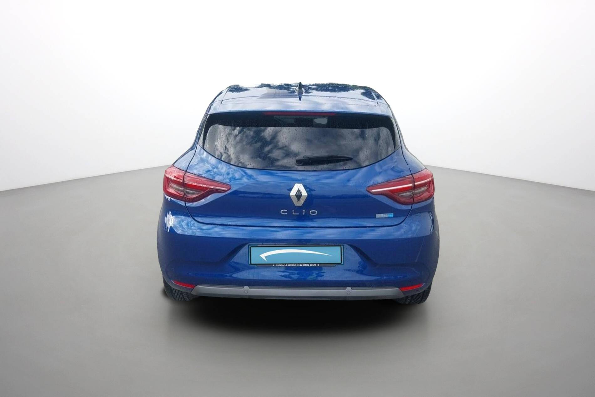 Vente en ligne Renault Clio 5 Clio E-Tech 140 - 21N au prix de 17 790 €