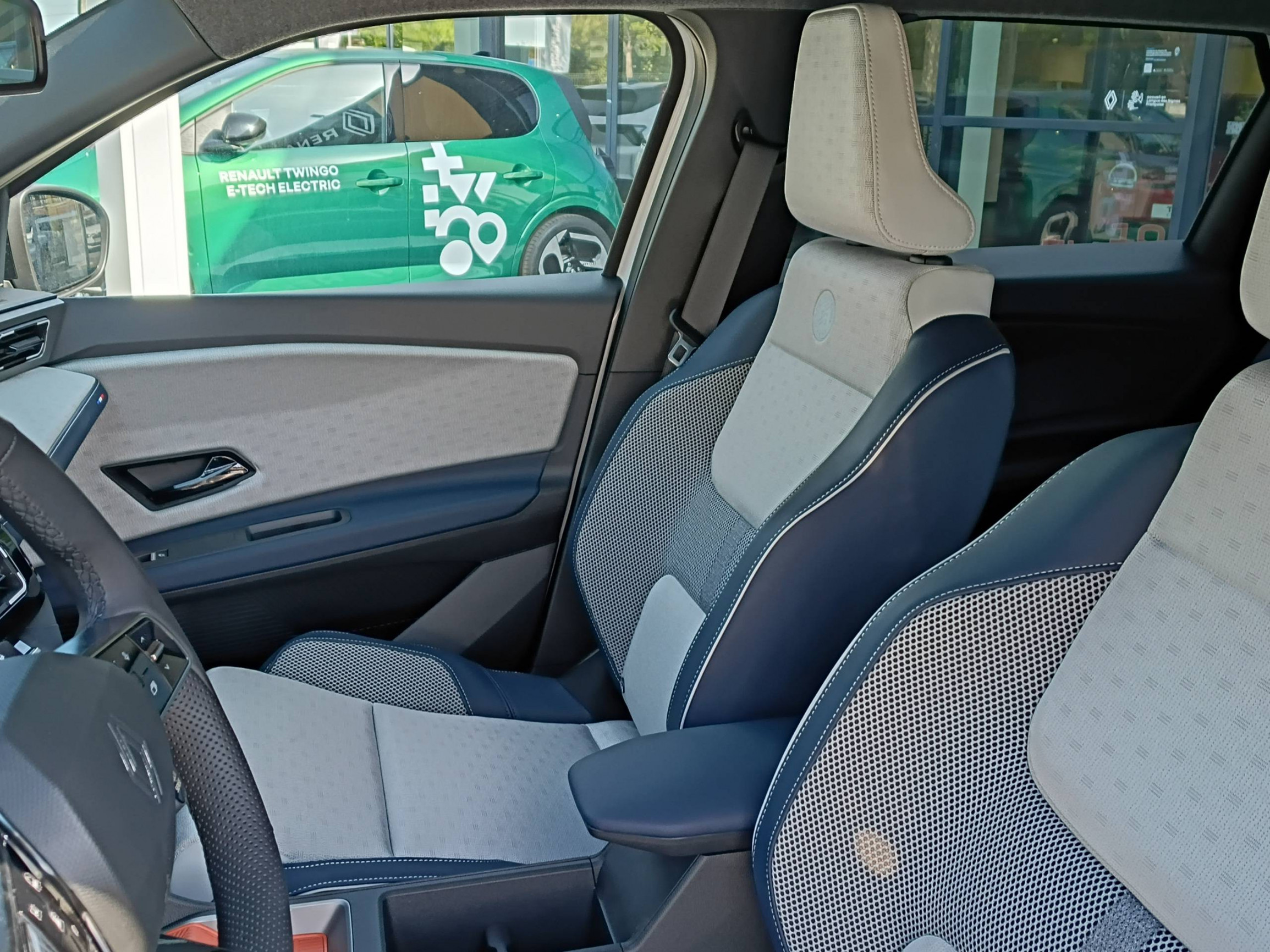 Vente en ligne Renault R5 E-Tech  150 ch autonomie confort au prix de 36 490 €