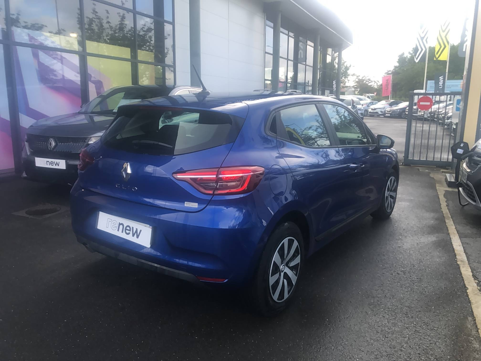 Vente en ligne Renault Clio 5 Clio TCe 90 au prix de 13 990 €