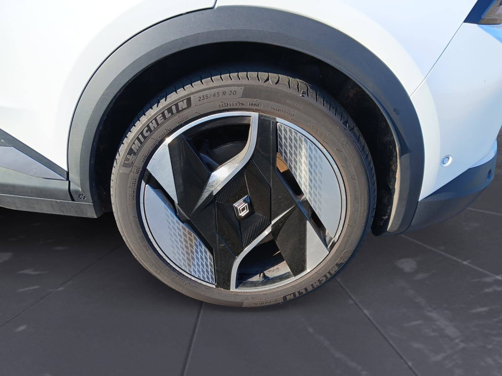 Vente en ligne Renault Scenic E-Tech  220 ch grande autonomie au prix de 40 890 €