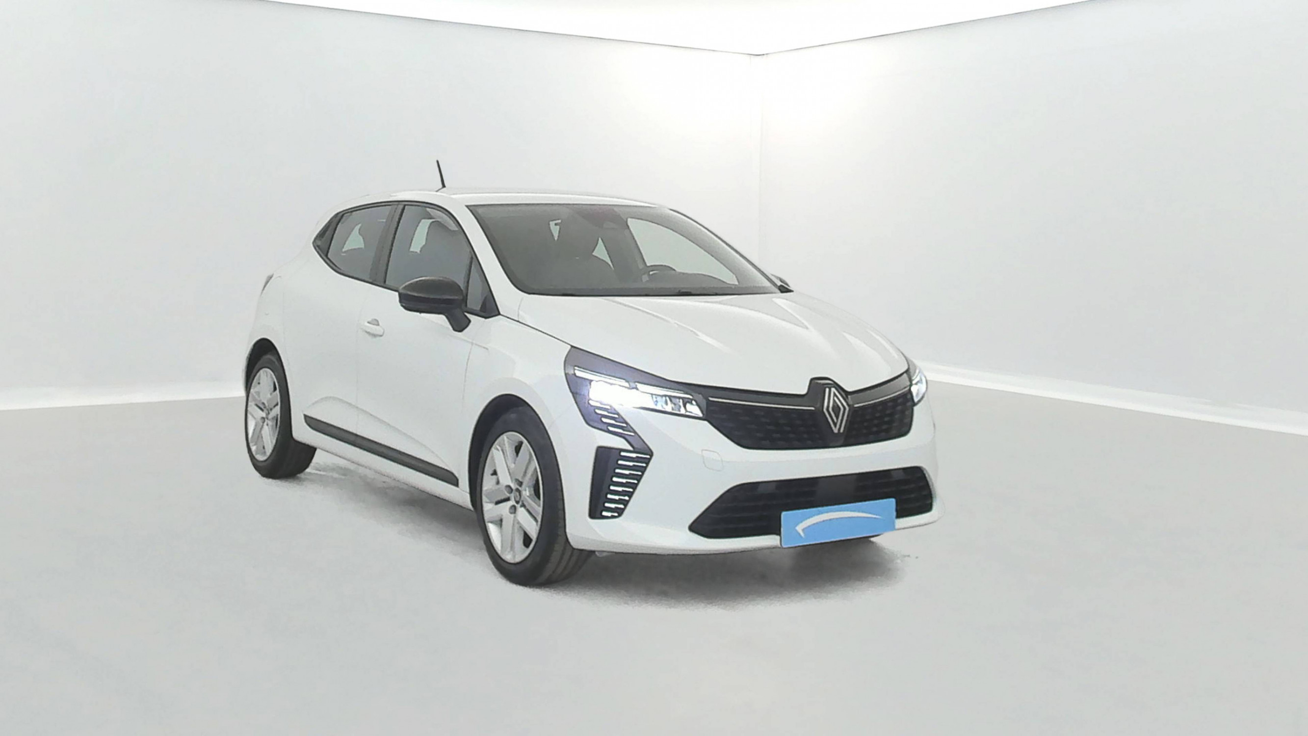 Vente en ligne Renault Clio 5 Clio TCe 90 au prix de 15 490 €