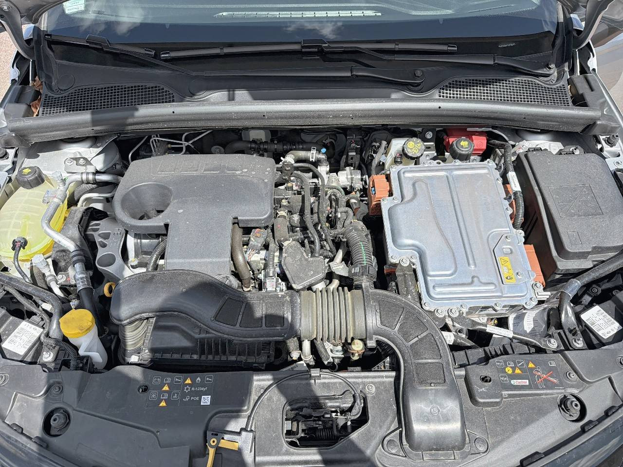 Vente en ligne Renault Clio 5 Clio E-Tech full hybrid 145 au prix de 16 990 €