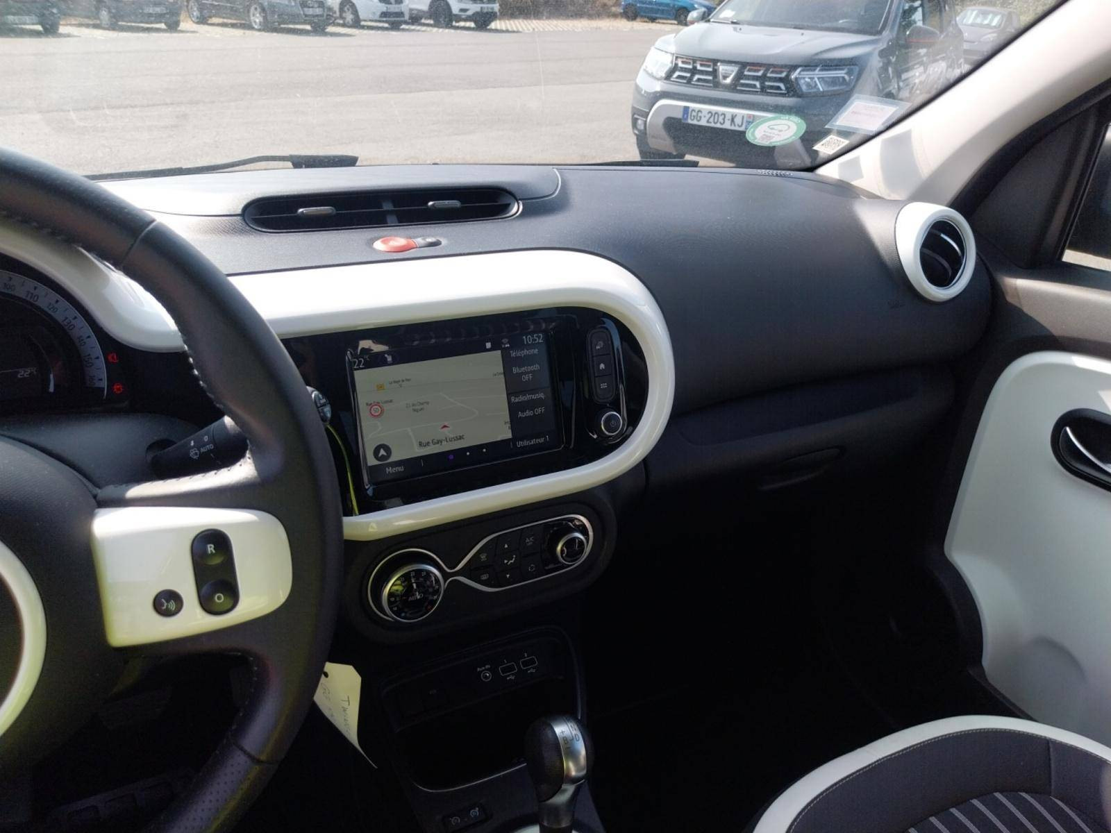 Vente en ligne Renault Twingo Electrique Twingo III E-Tech au prix de 12 900 €
